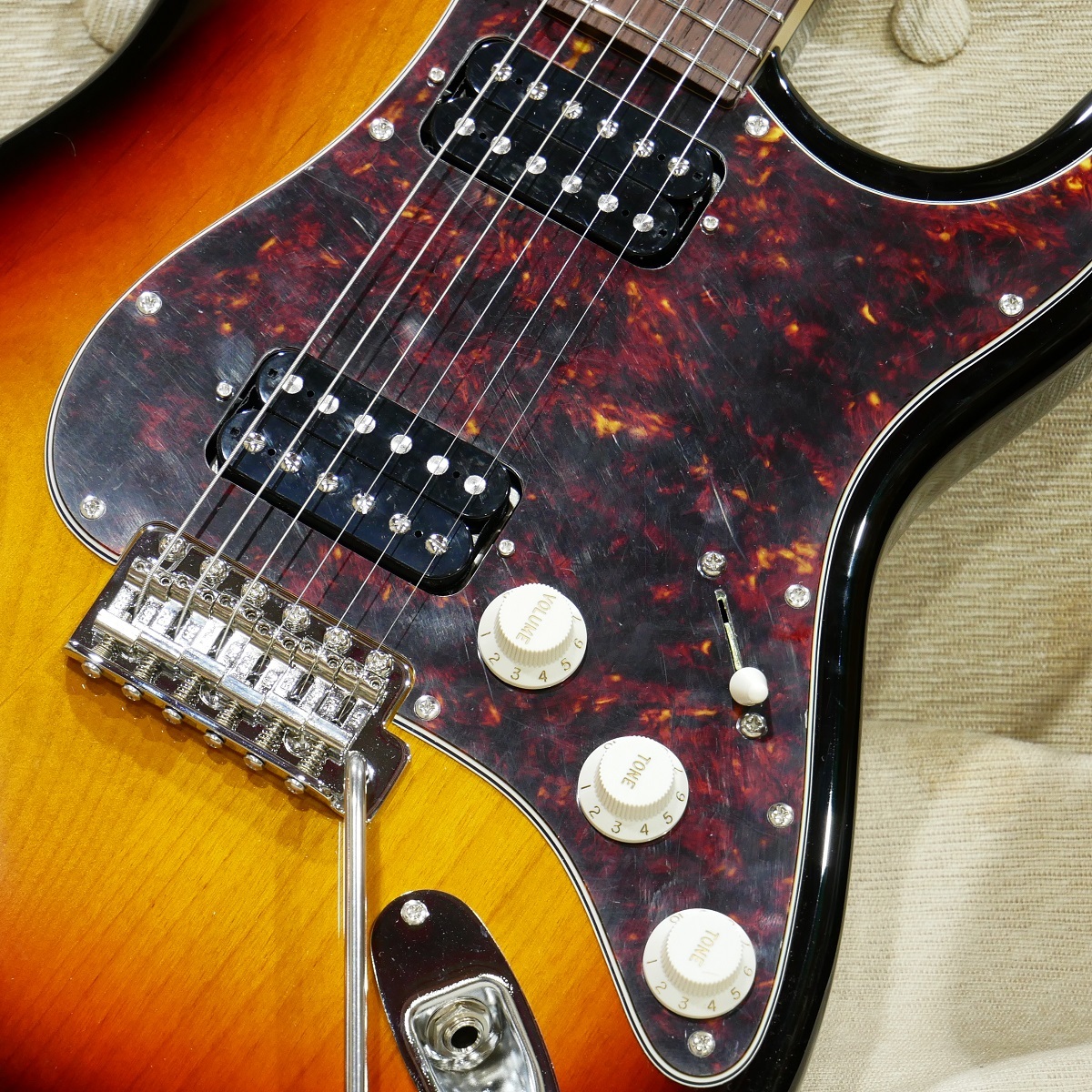 デトロイトテクノ、ハウス、ブロークンビーツ レコード9枚セット DJ Synthesizer『Bonsai Collection』EP（カセットテープ） |