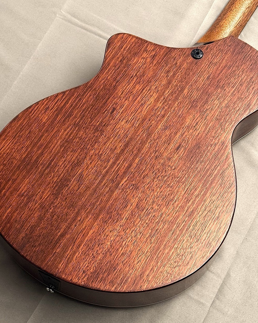 H*E様 エレアコ Martin 【弾きやすさ抜群のNewモデル!】 SC-13E Modern #3040043