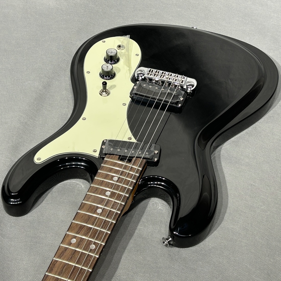 Aria Pro II DM-206 BK ≪ 約3.3kg ≫（B級特価）【楽器検索デジマート】