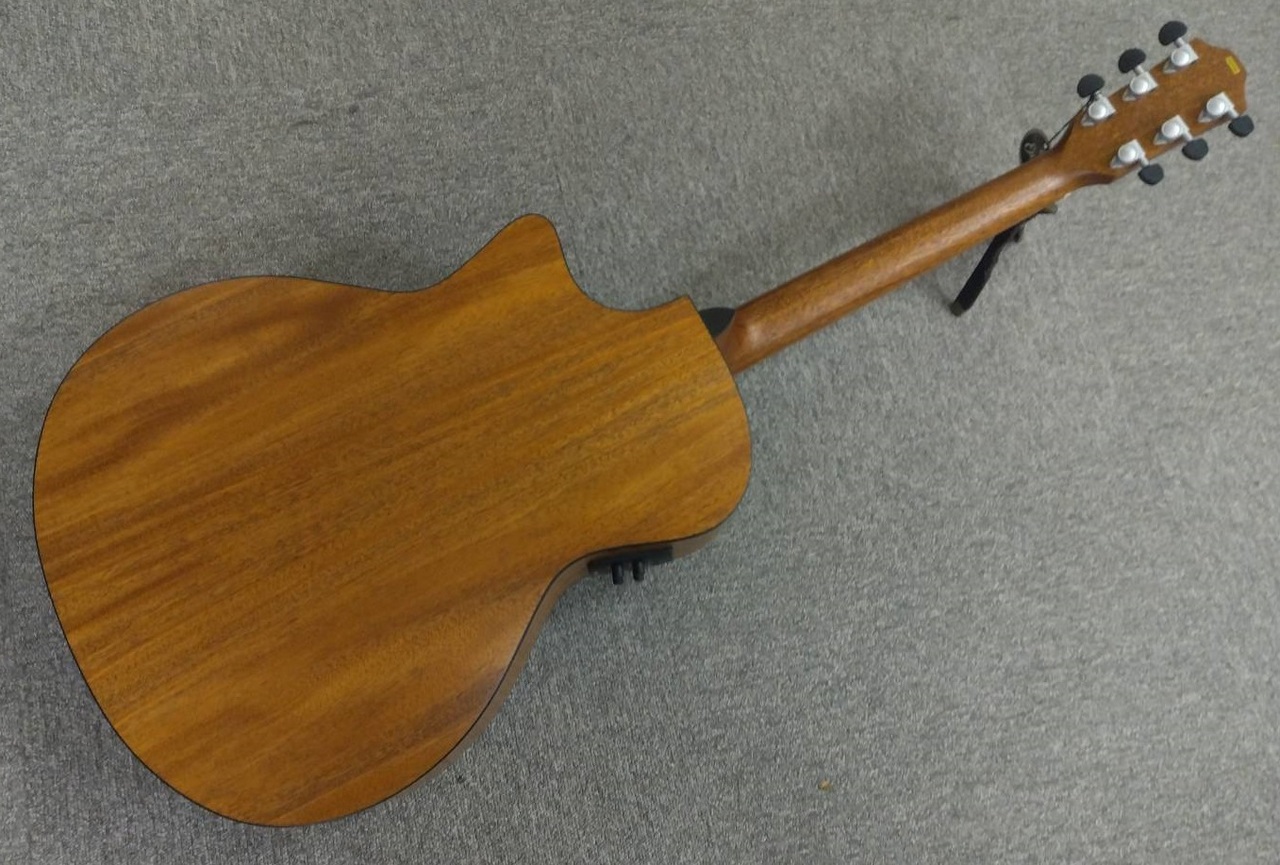 【極美品】Baton Rouge AR11C/ACE-12 エレアコ 12弦 AR11C/ACE-12 - Cole Clark Guitars | Cole Clark Guitars