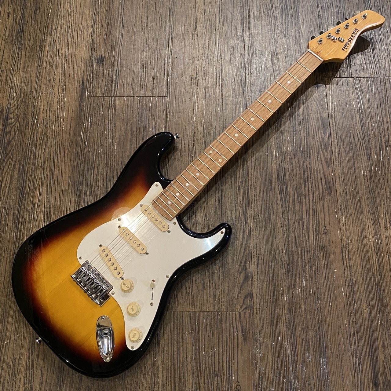 FERNANDES フェルナンデス LE-1Z 3S Amazon | FERNANDES フェルナンデス エレキギター LE-1Z 3S CAR