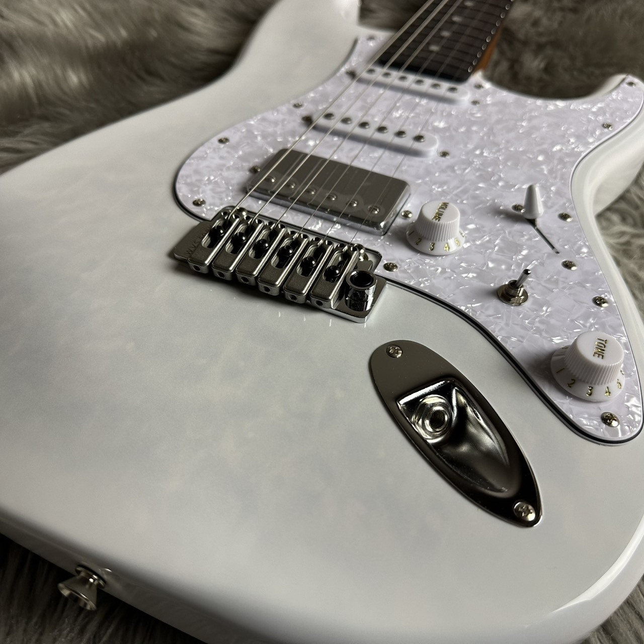 HISTORY HST/SSH-Perf/QM -White Burst【現物画像】【最大36回分割無