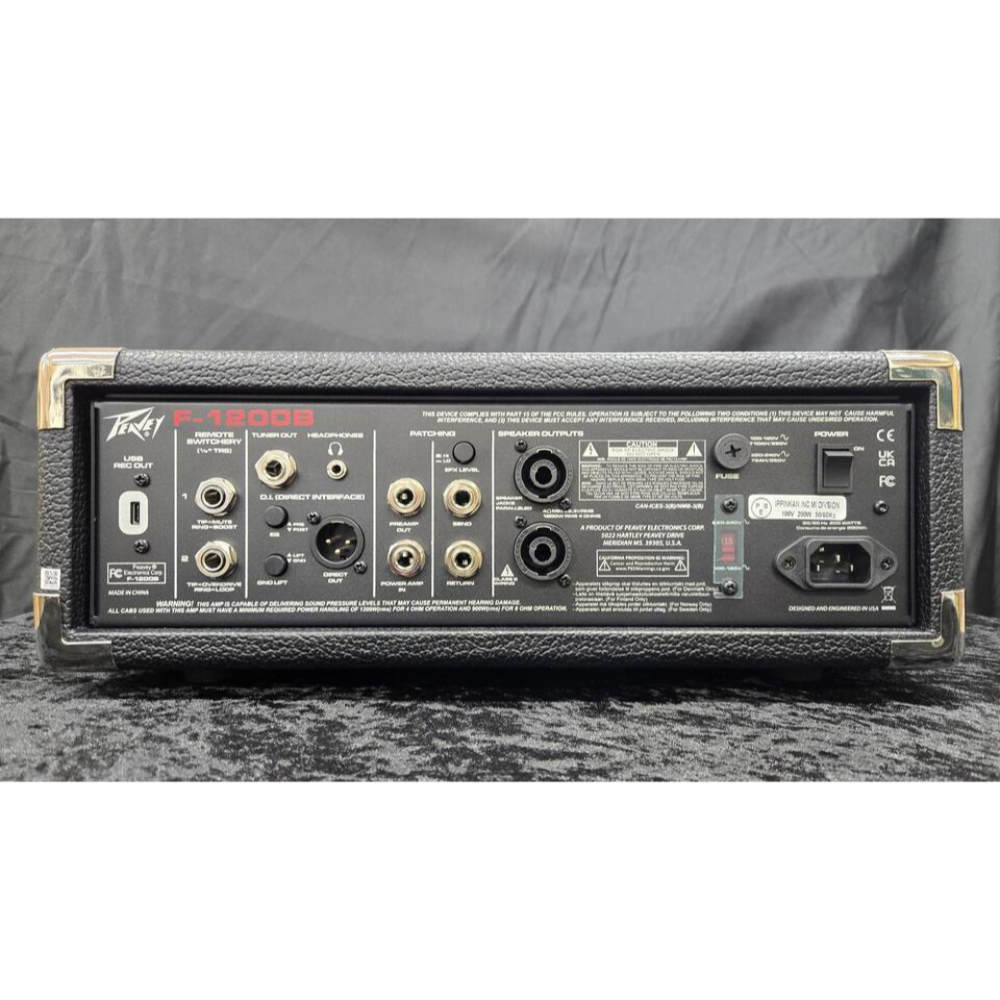 PEAVEY PEAVEY ピーヴィー Super Festival F-1200B Bass Amp
