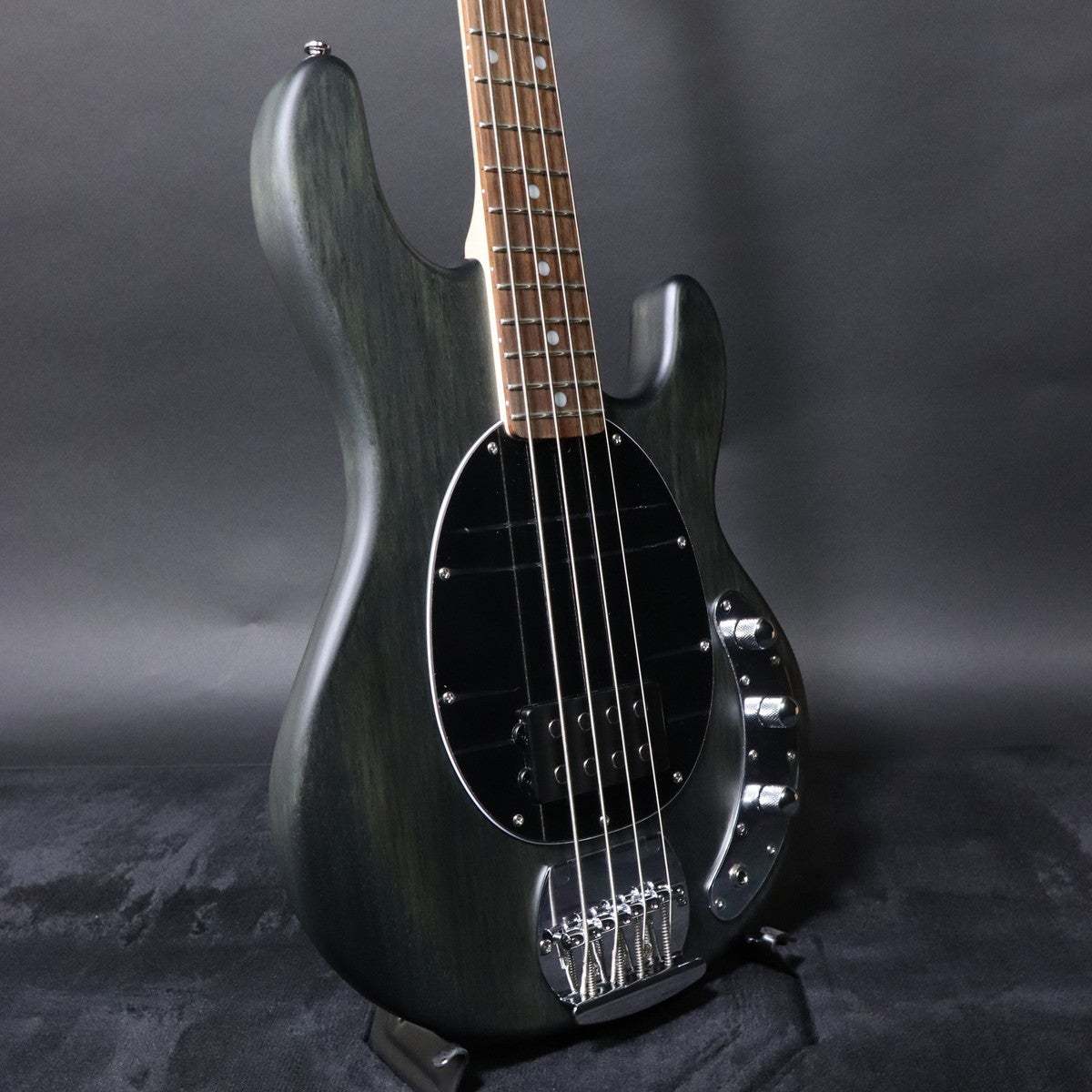 Sterling by MUSIC MAN S.U.B RAY4 Trans Black Satin 【梅田店