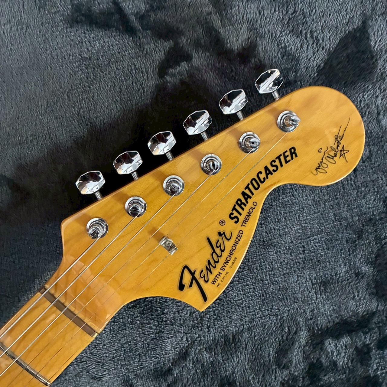 ST68-185YM フェンダージャパン イングヴェイモデル フェンダー ジャパン イングヴェイモデル ST68-185YM