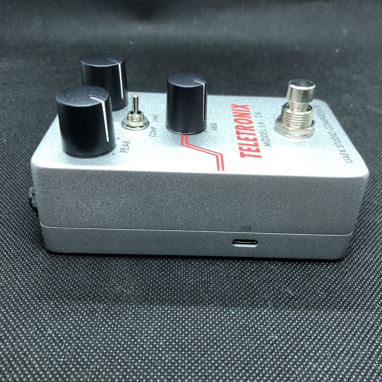 Teletronix LA-2A Studio Compressor – Universal Audio
