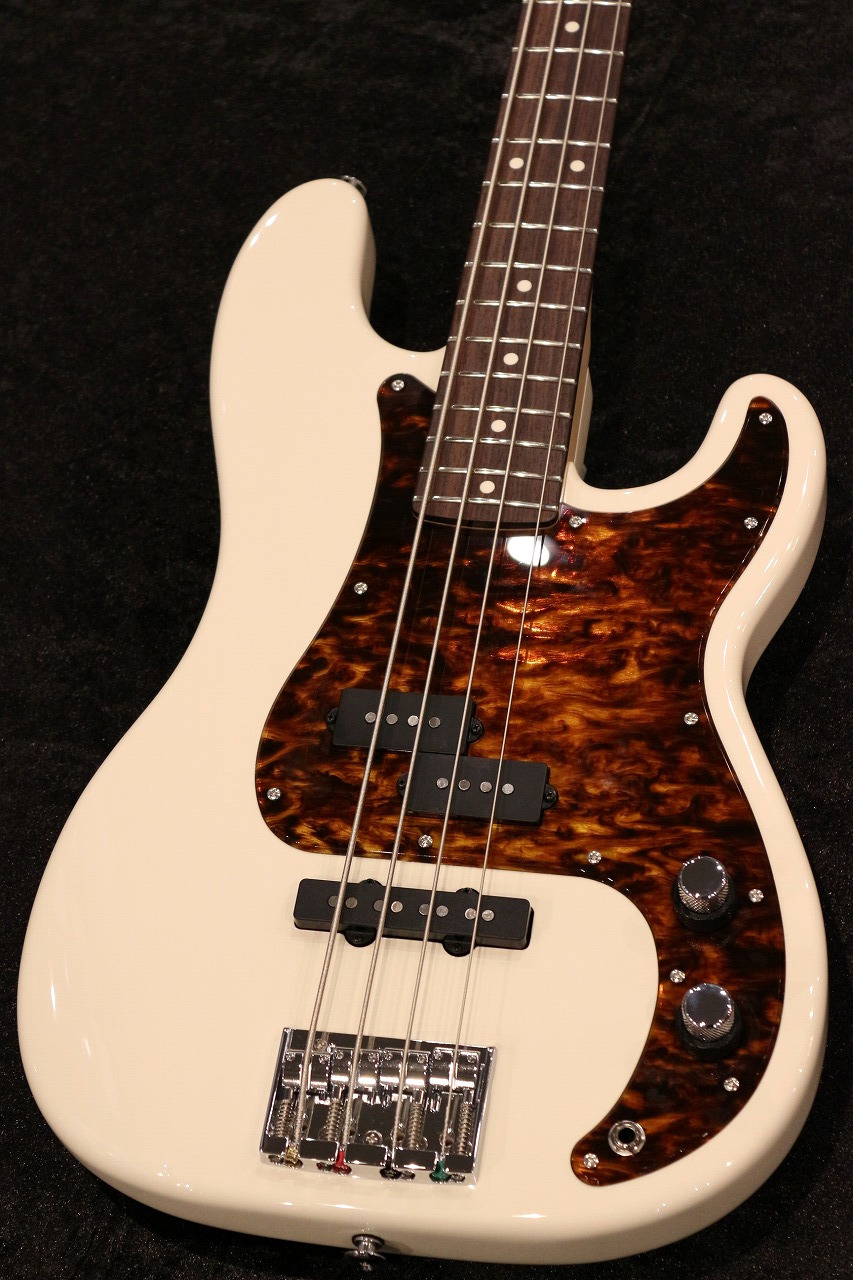 Black Smoker Standard Series STD BETA-PJ4 /Olympic White #25I08
