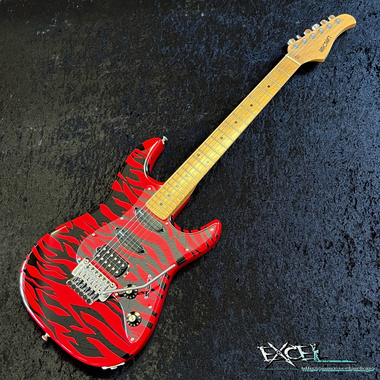 AIRCRAFT 「AC-7」ワンオフ品 | Zebra-Red & Black | 横山正氏 製作期