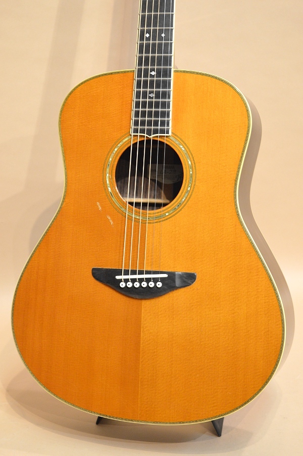 YAMAHA LA-28