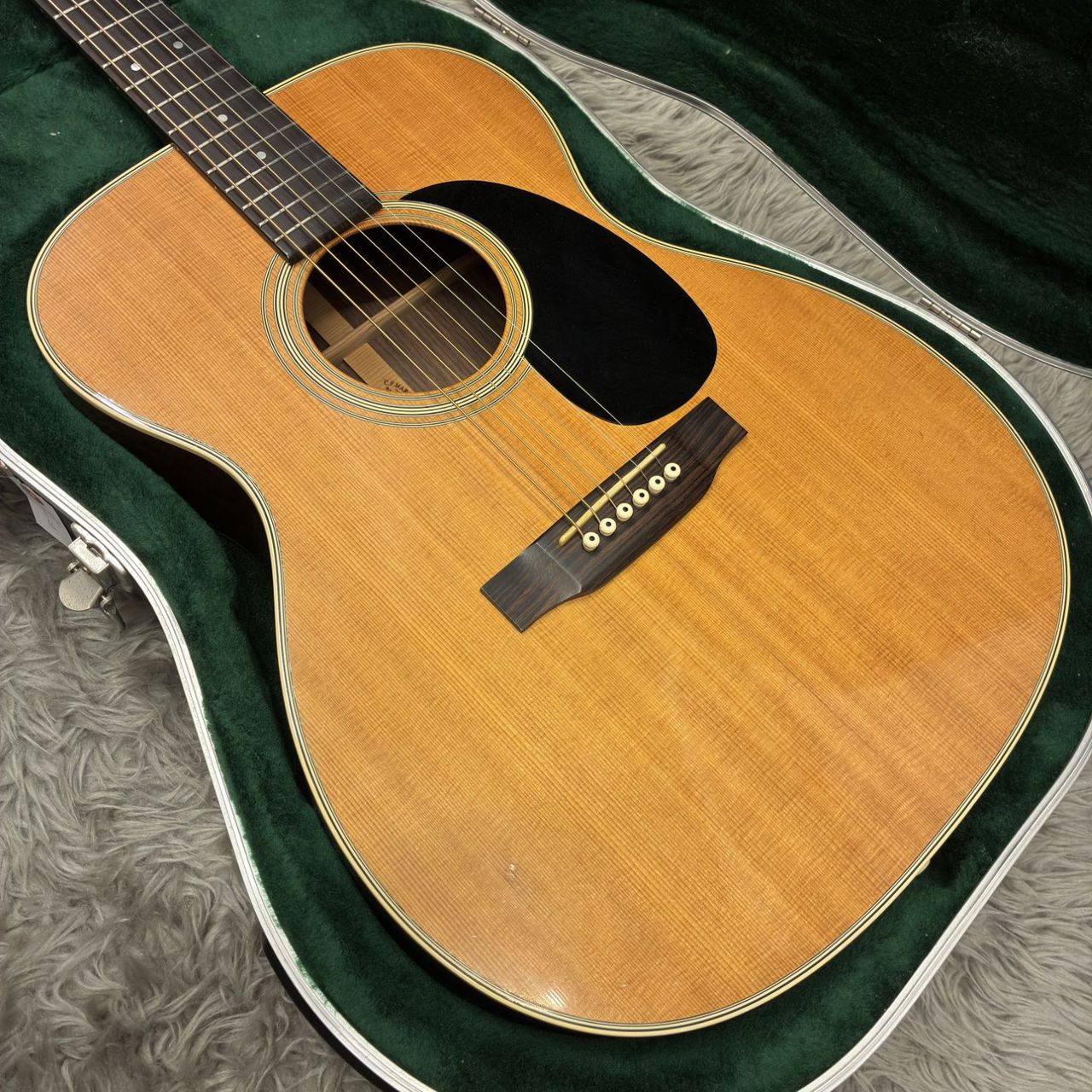 Martin 【中古】000-28 2006【FISHMANピックアップ付属】（中古/送料