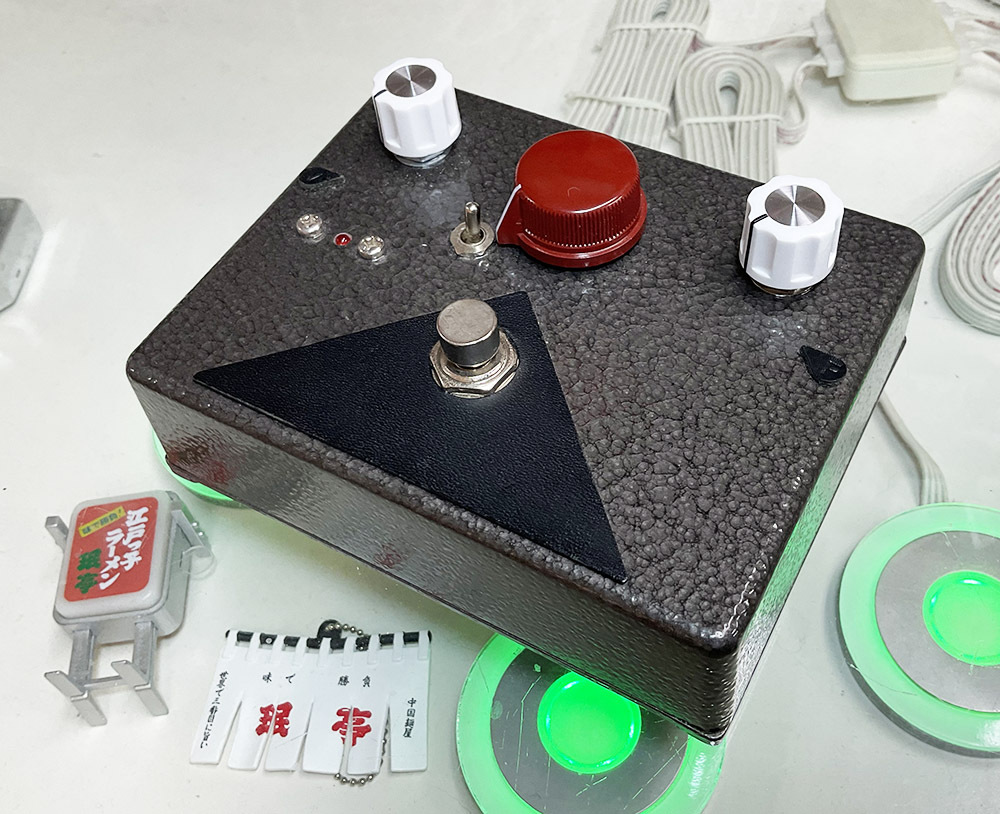 FF新進系 Black IPA Fuzz 旧ソ連Germa Hazy Pedals Black IPA（中古）【楽器検索デジマート】