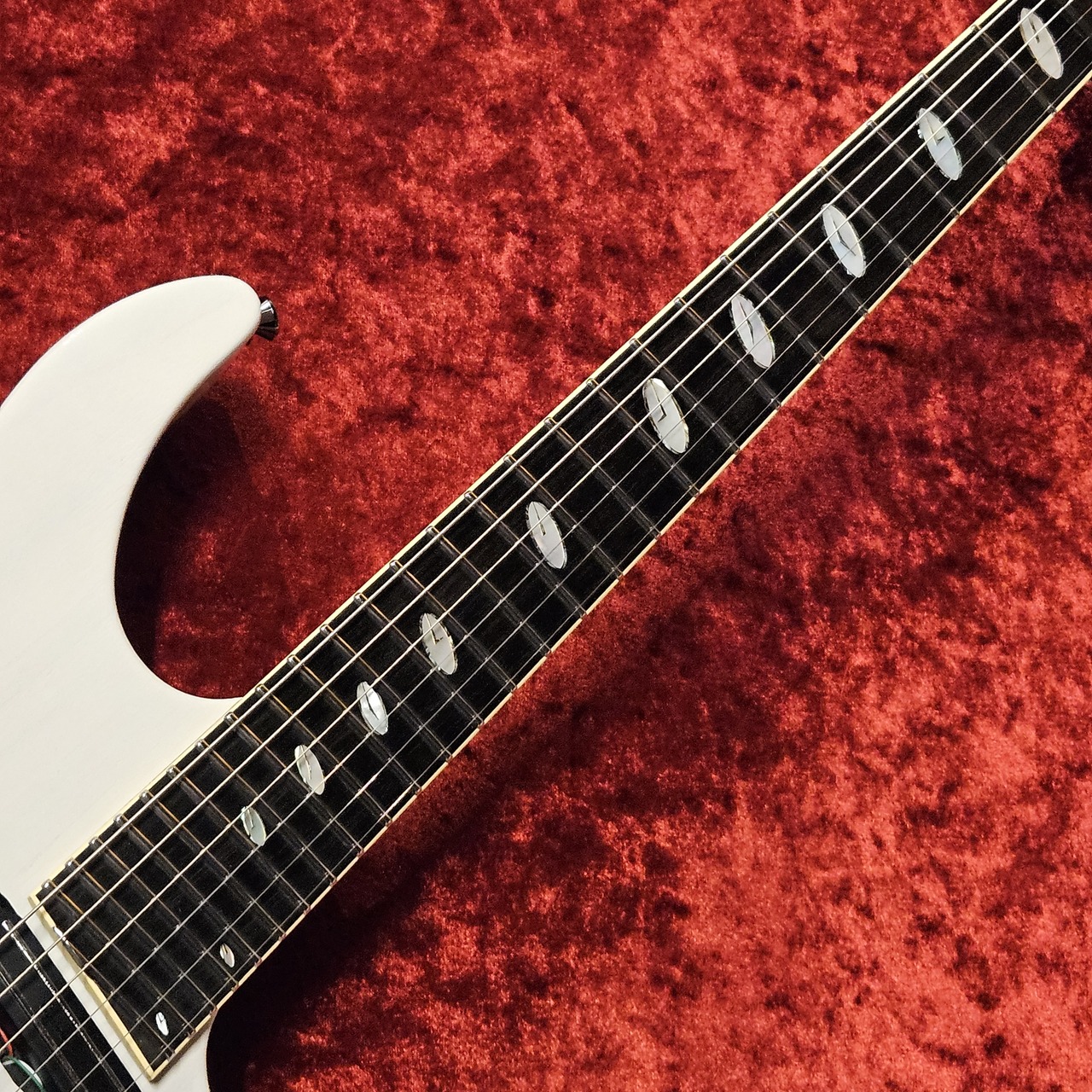 Caparison Horus-WB-FX EF -Trans White- （中古）【楽器検索デジマート】