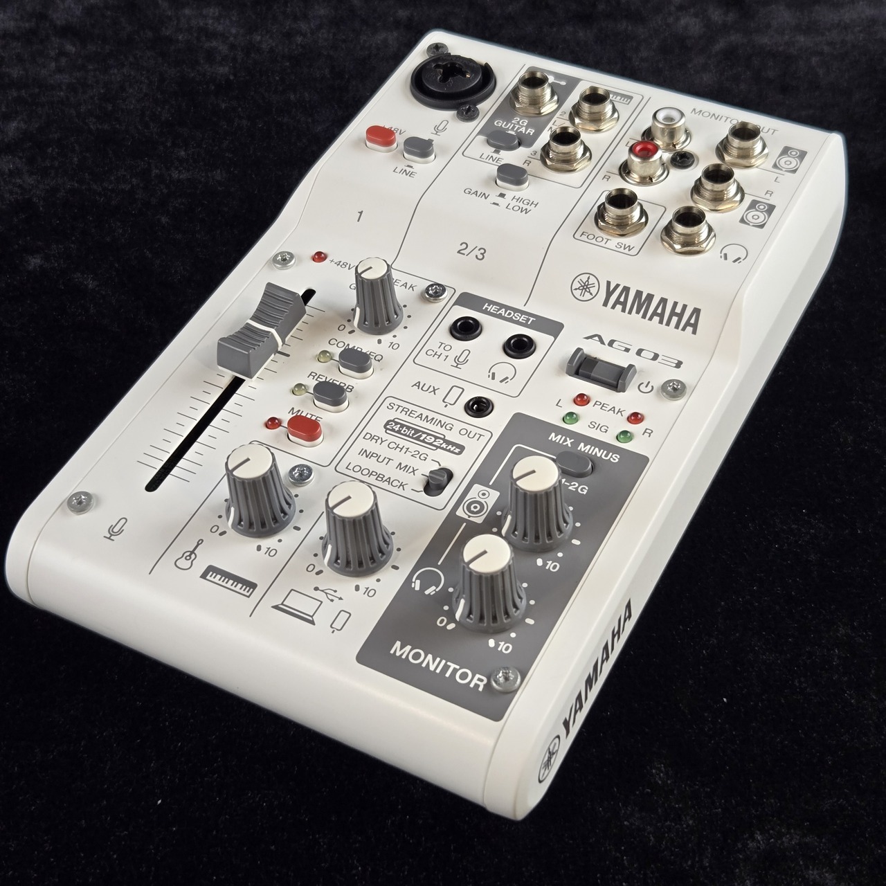 YAMAHA AG03 MK2 白　箱無し YAMAHA AG03 MK2 - White【現物画像】【展示品特価】（新品特価/送料