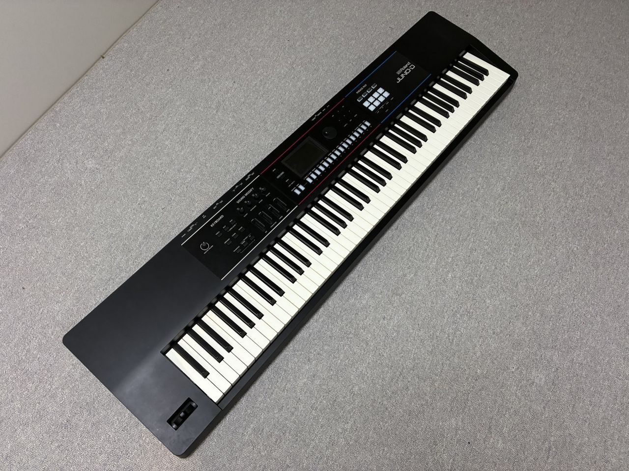 Roland JUNO-D8【現物写真】【88鍵盤】【ウェイテッド・ハンマーアクション】