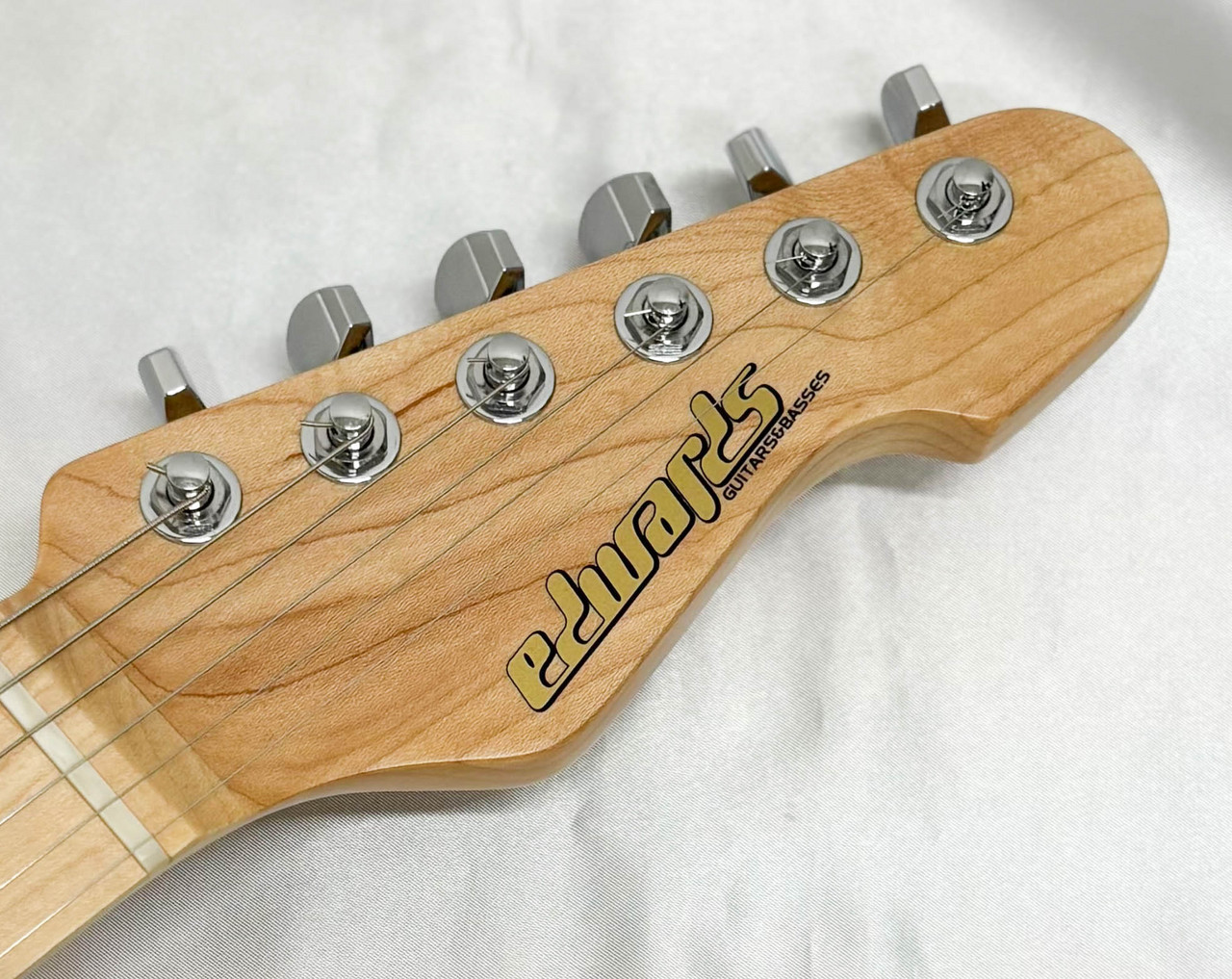 ギター Edwards snapper burnernatural Edwards E-SNAPPER-AS / M burner