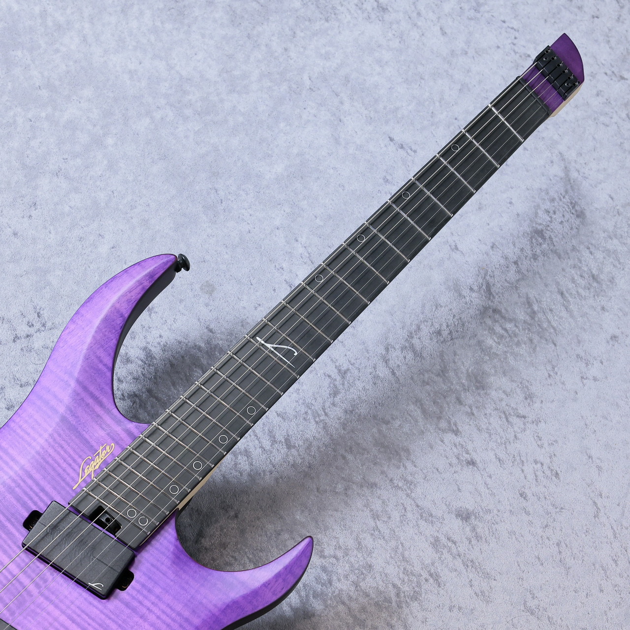 Legator G6FSS 「MAGENTA 」 人気の ヘッドレスモデル（新品）【楽器