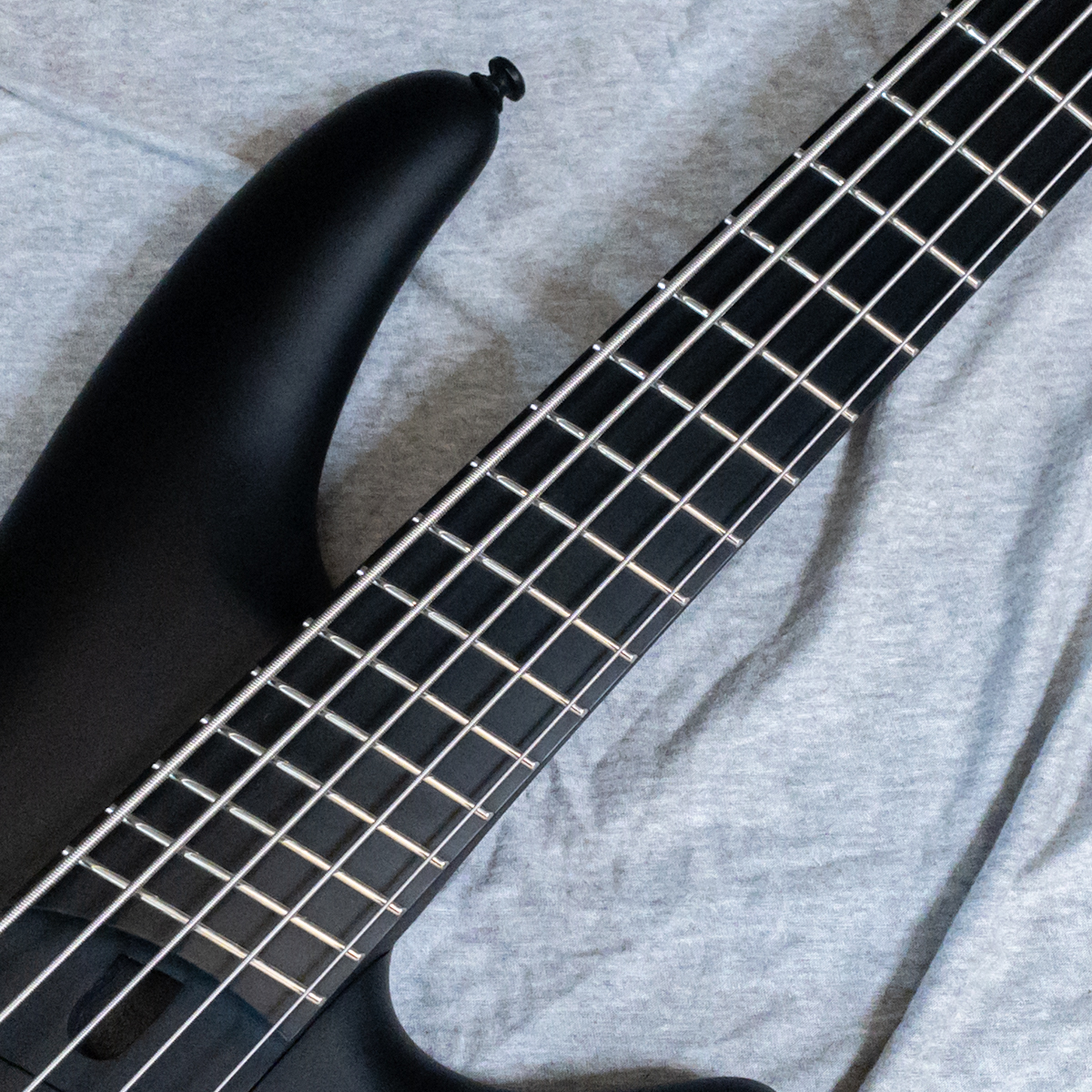 Ibanez SRMS625EX BKF (Black Flat)（新品特価）【楽器検索デジマート】