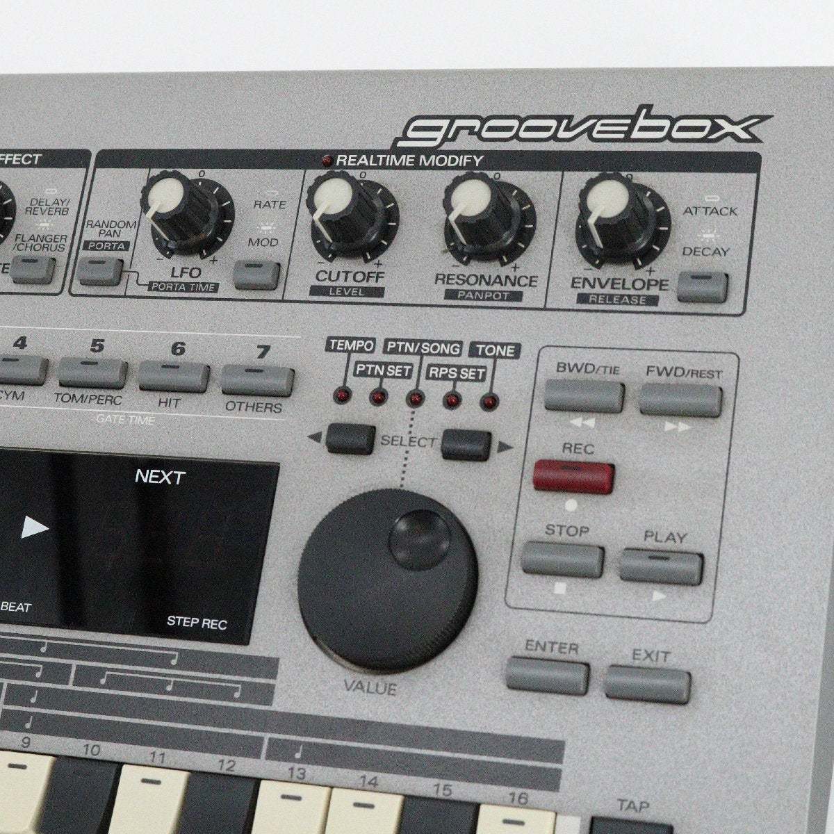 Roland MC-303 groovebox 【渋谷店】（中古/送料無料）【楽器検索