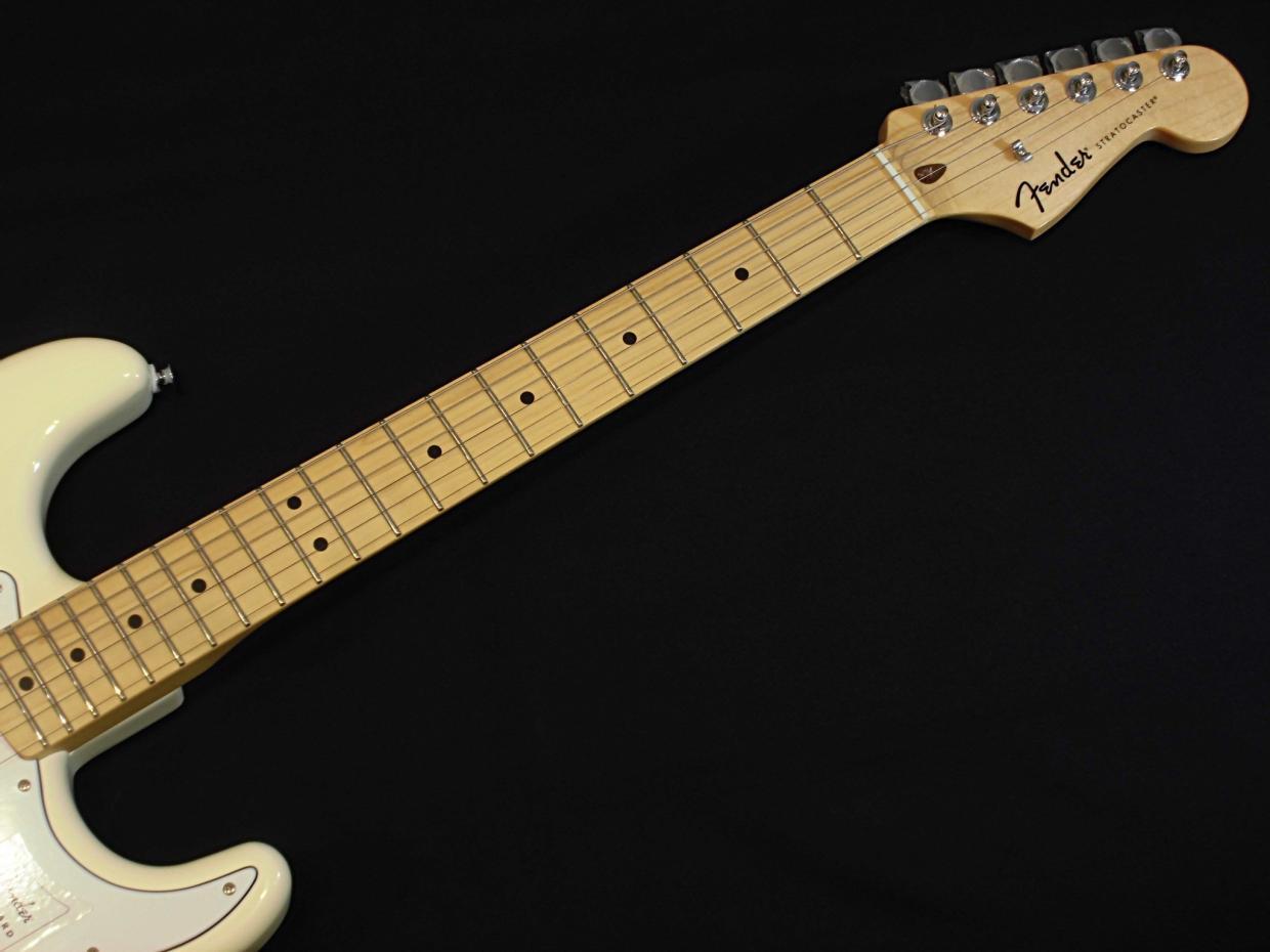Fender Standard Stratocaster Olympic White / Maple 【現物画像