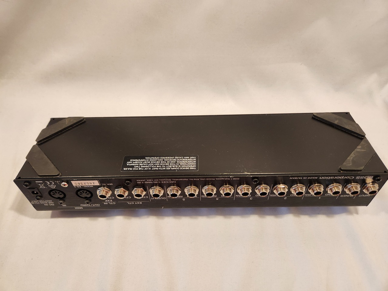 【本体のみ】BOSS ES-5 (エフェクトスイッチングシステム) Amazon | BOSS ボス Effects Switching System スイッチャー ES