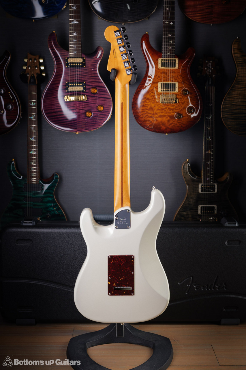Fender - USA - 2019 - American Ultra Stratocaster - Arctic