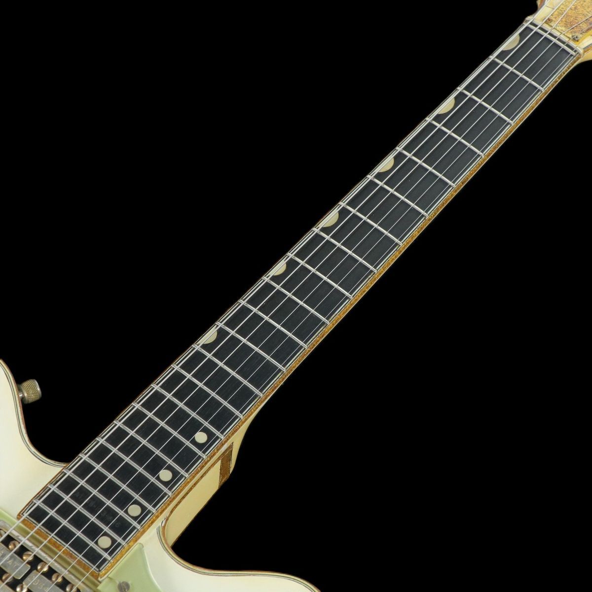 Gretsch 6137 White Falcon Stereo Double Cutaway 1965【御茶ノ水本店