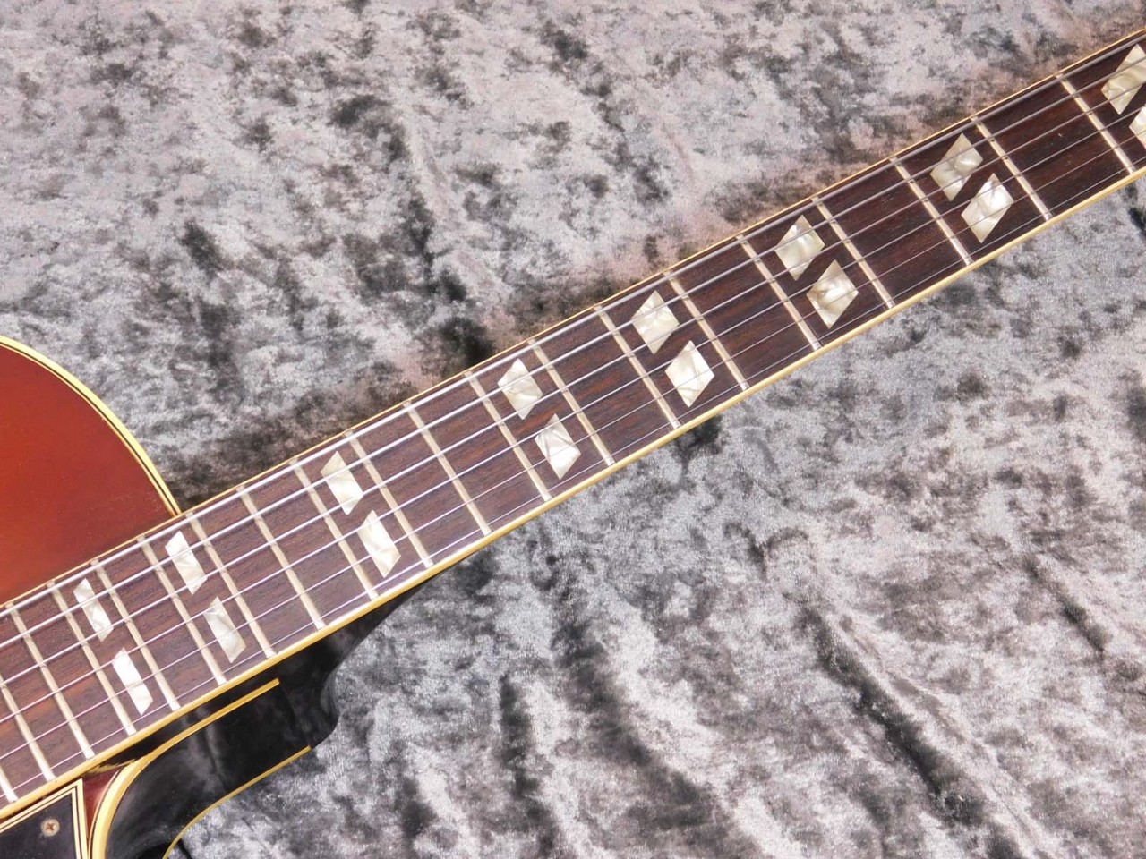 【保証書】Gibson ES-175D(1974年製) ストラップピン２個 ギブソン