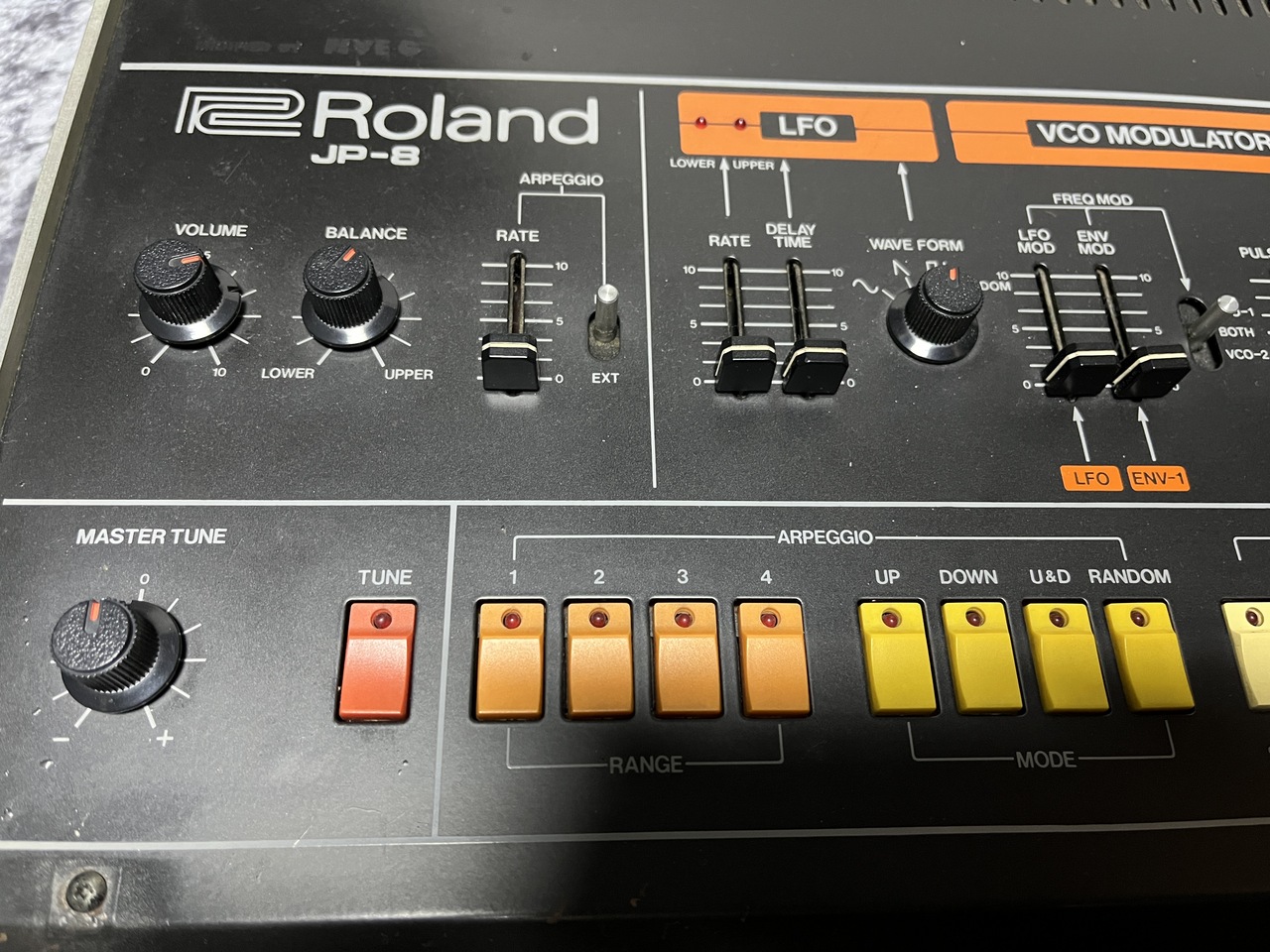 Roland JUPITER-8【MIDI改造済】【ビンテージ】（ビンテージ）【楽器 