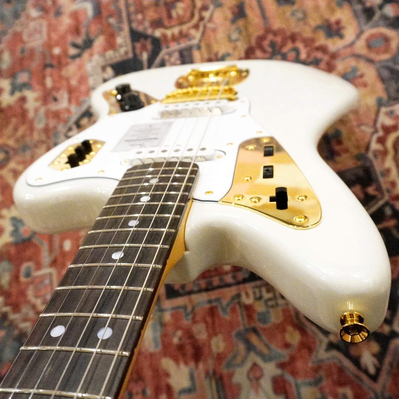 Fender Made in Japan Traditional 2025 Collection '60s Jaguar White