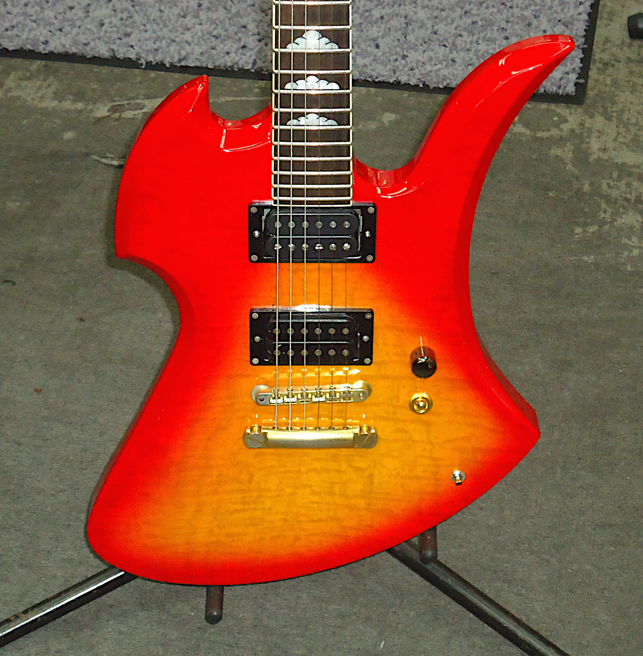 Burny MG-85X（中古）【楽器検索デジマート】