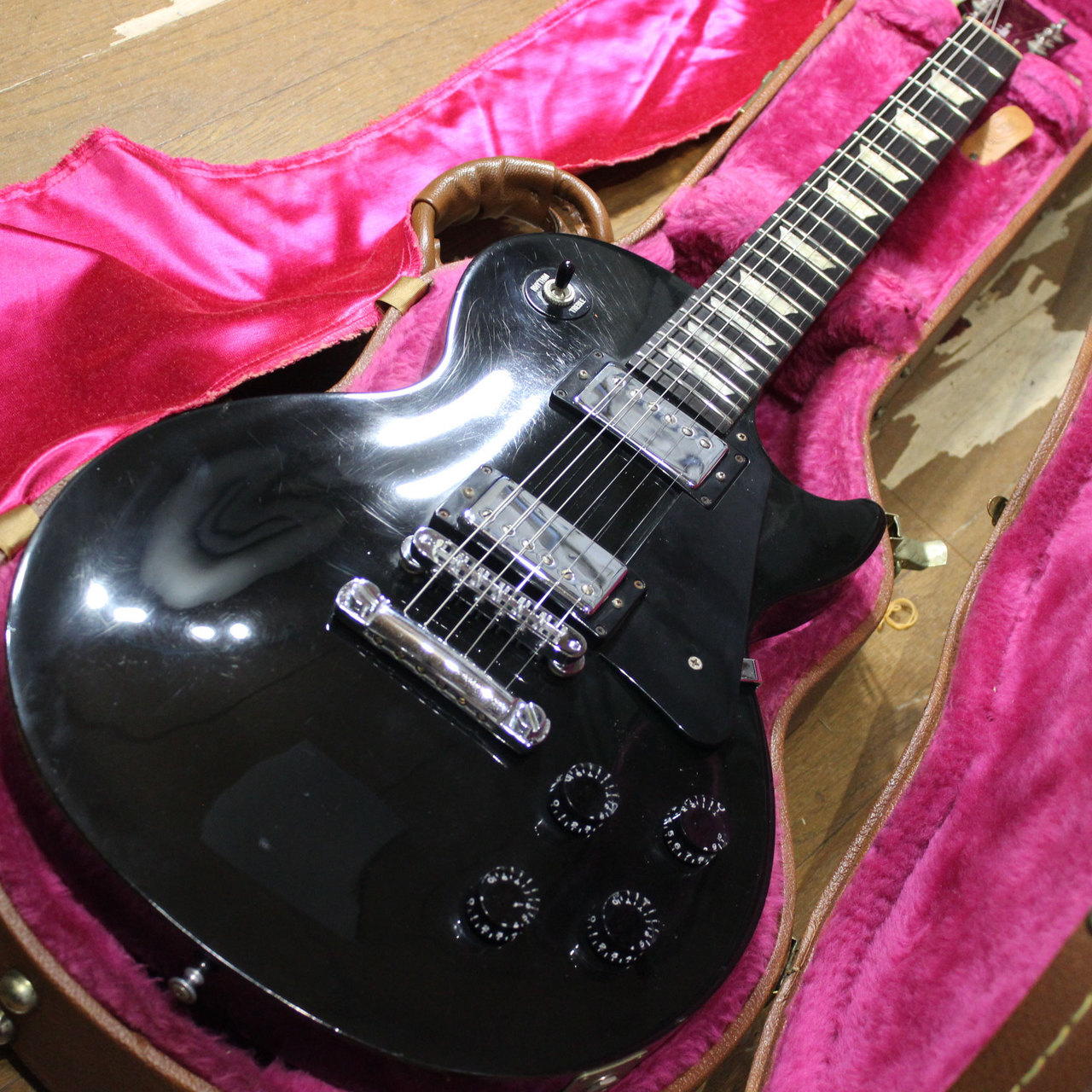 花さま専用　Gibson Les Paul Studio エボニー指板 Gibson Les Paul Studio Alpine White エボニ 花さま専用 Gibson