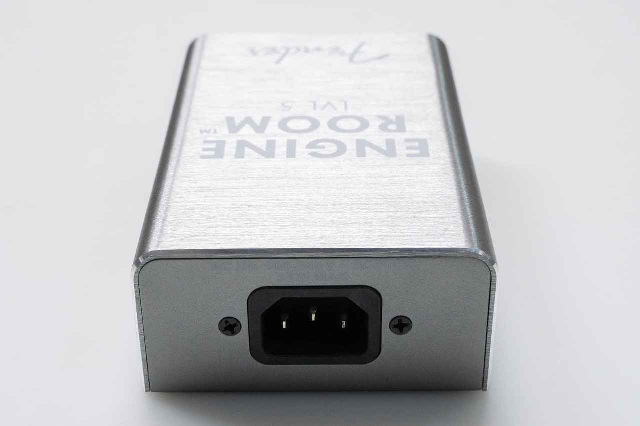 Fender Engine Room LVL5 Power Supply【GIB横浜】（中古/送料