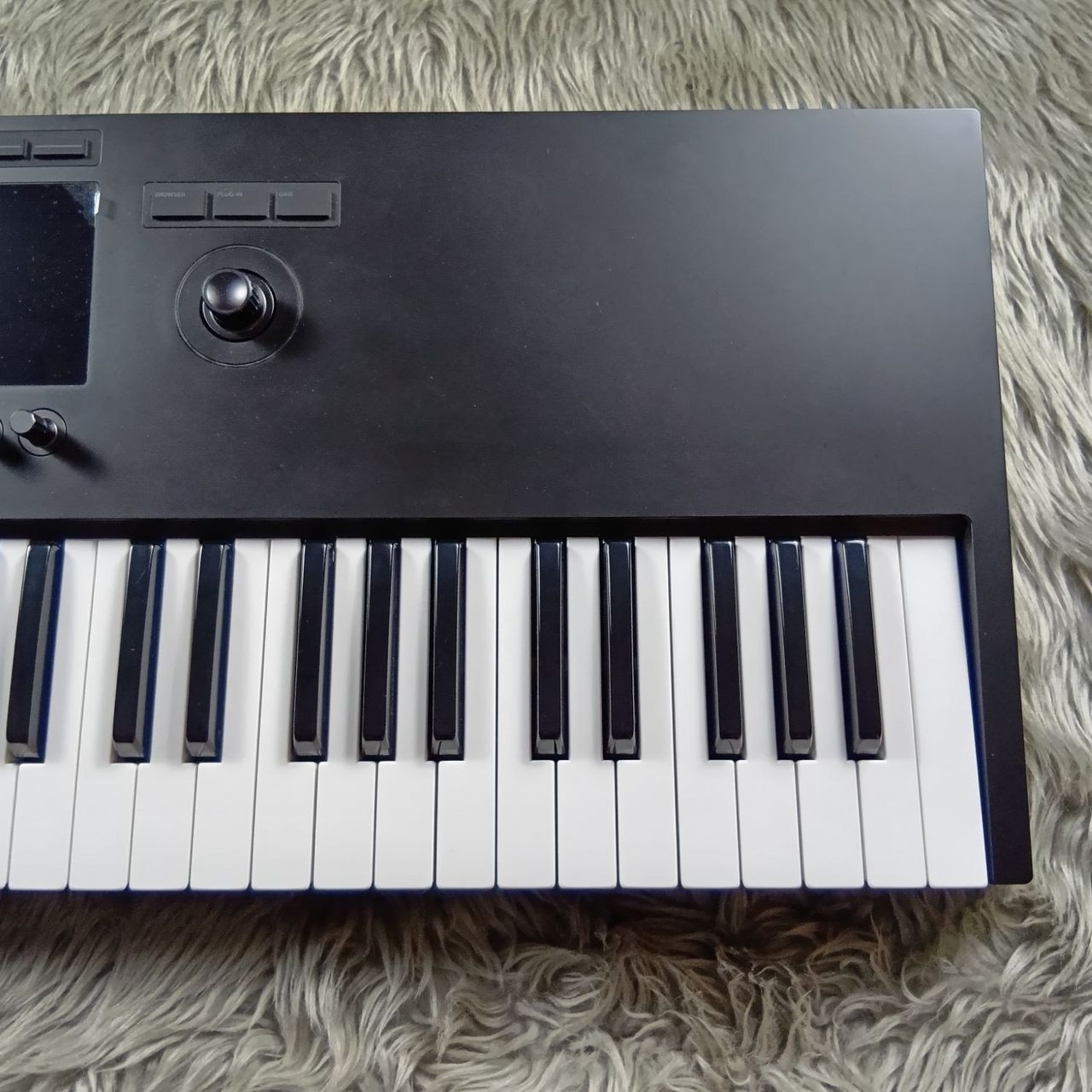 【未使用品】Native Instruments Kontrol S61 MK3 Native Instruments Kontrol S61 MK3 – United Arab Emirates