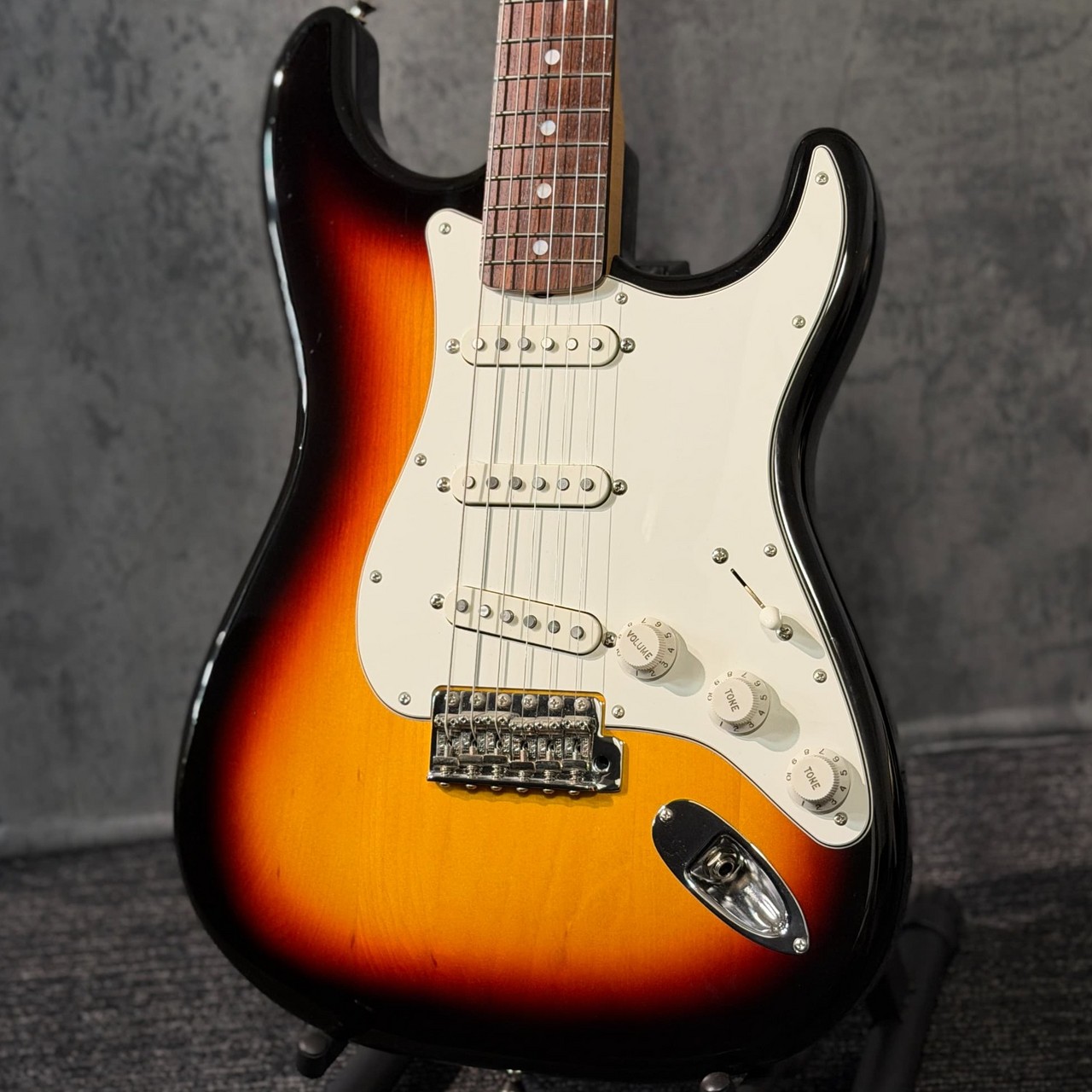 Fender Made in Japan Traditional Late 60s Stratocaster ~3-Color