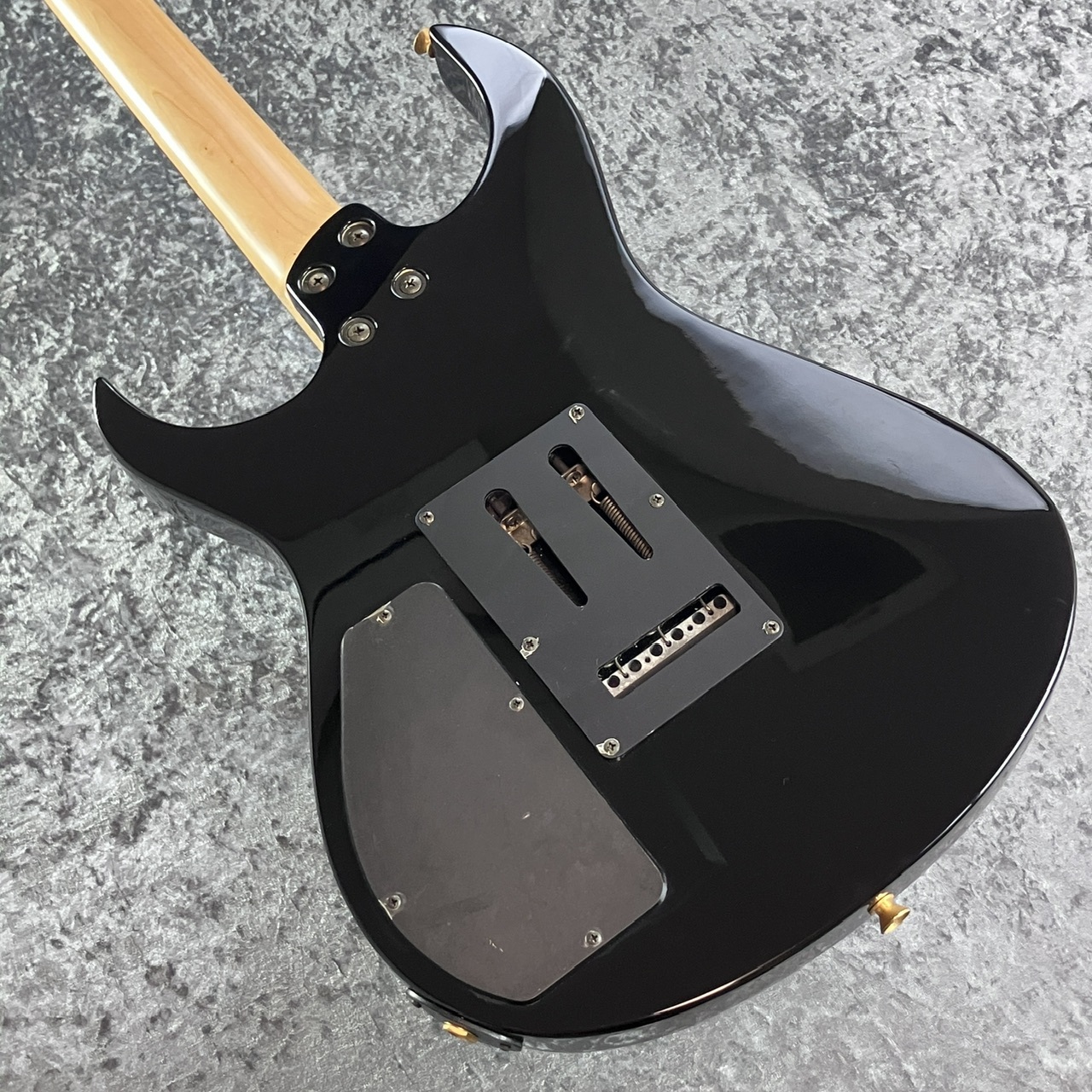 FERNANDES FGZ400 ブラックパーツ仕様 トレモロアーム・ケース付 FERNANDES Fernandes FGZ-400 Electric Guitar エレキギター