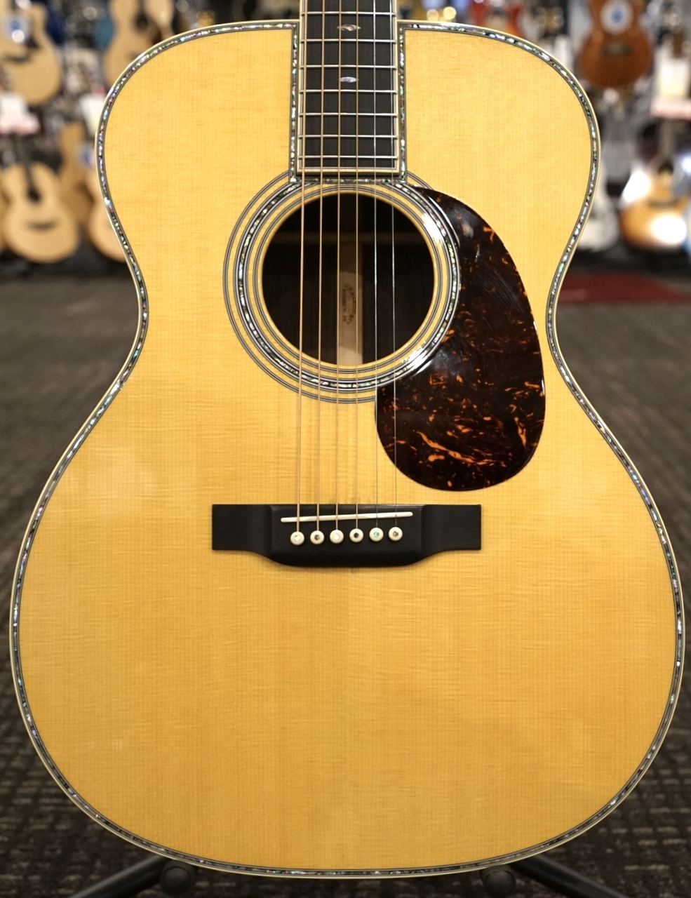 Martin 000-42 STD 美品 Martin 【個体演奏動画あり】000-42 Standard '23年製【伝説を紡いで