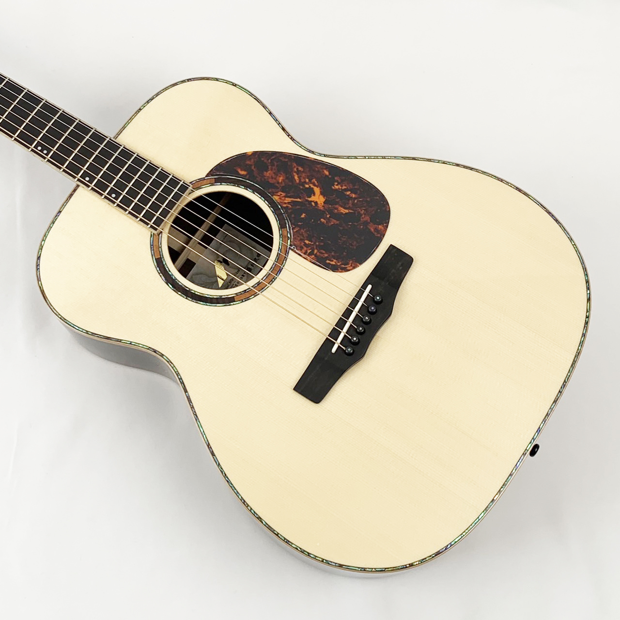 Morris　F-101 Ⅲ 日本製　※純正ケース付き 終活の在庫処分です。 Morris F-101 Ⅲ 日本製 ※純正ケース付き 終活の在庫処分です。