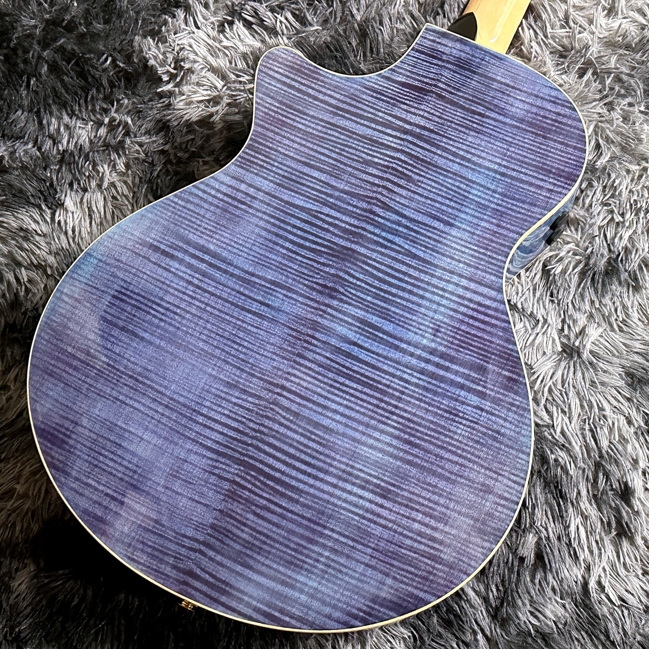 Ibanez AE390-NTA (Natural High Gloss top, Aqua Blue High Gloss