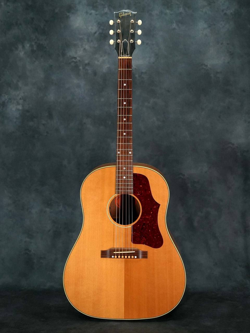 ギター Gibson 1960s J-50 VOS custom shop 2016 Gibson J-50 VOS 2016（中古）【楽器検索デジマート】