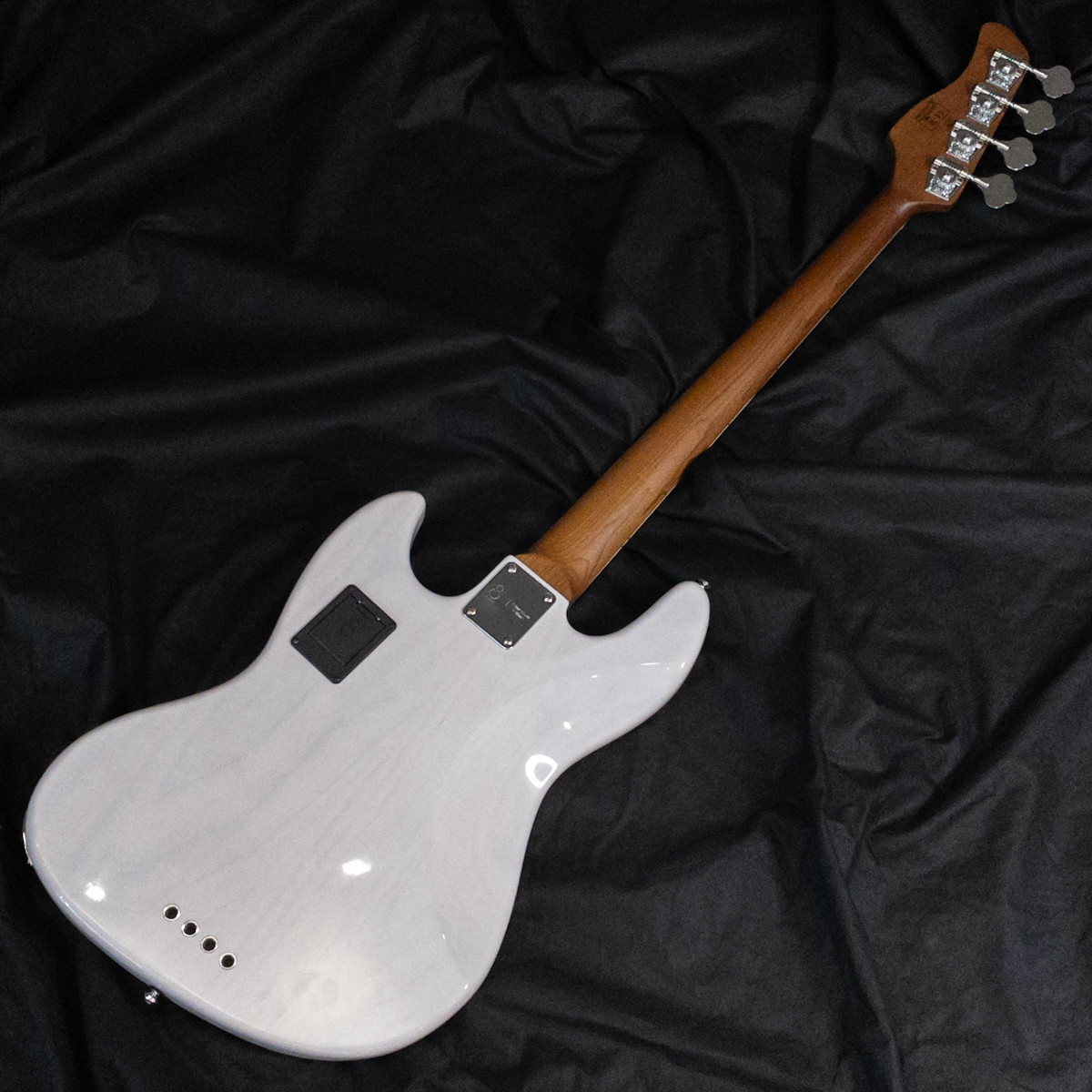 Sire Marcus Miller V8 4-String WB (White Blonde)（B級特価）【楽器