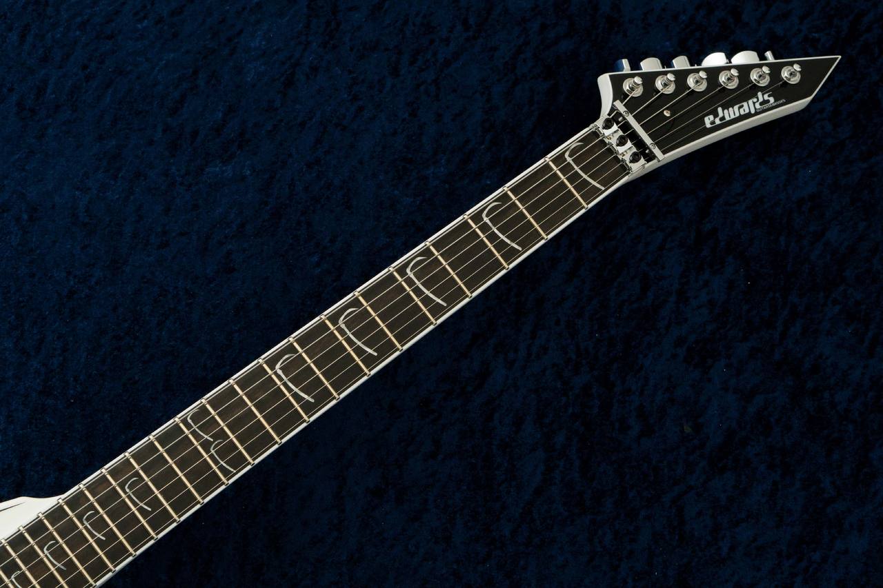 【最終値下げ！】Edwards Alexi V エレキギター EDWARDS E-ALEXI SCYTHE -White with Black Pin Stripe
