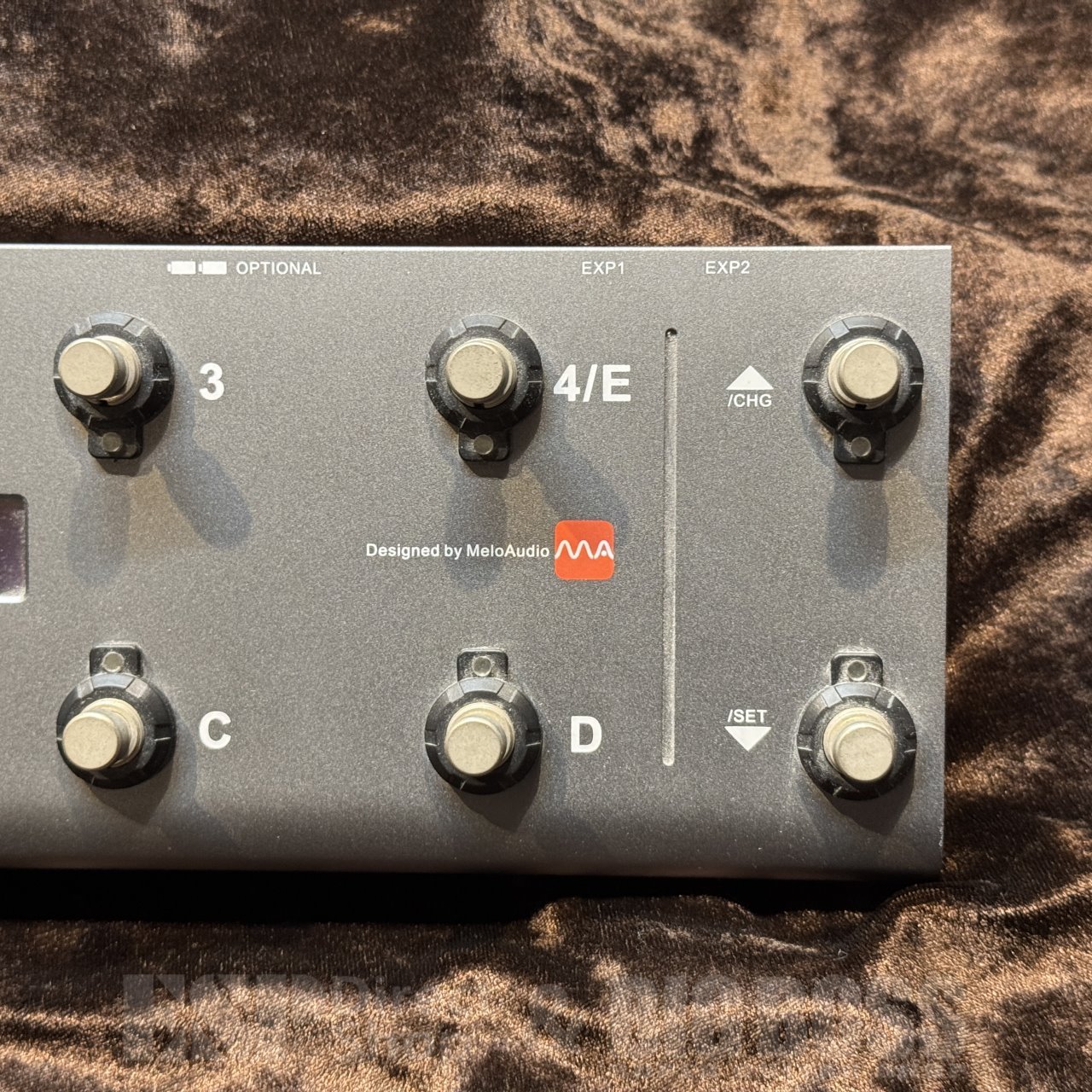 Melo audio midi commender midiスイッチャー 基本足元これで十分です。「汎用性」「機動力」「コスパ」の