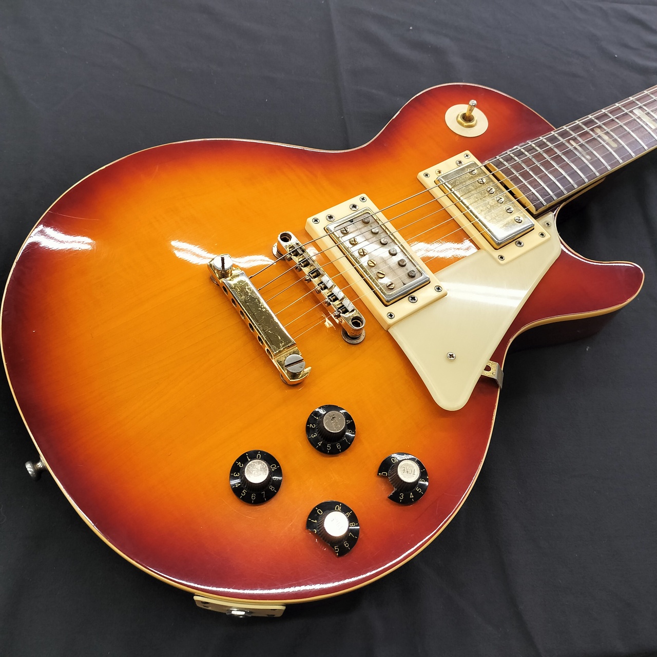 ELK MB-530 ( エルク マーヴェリック 1970年代製)（中古）【楽器検索