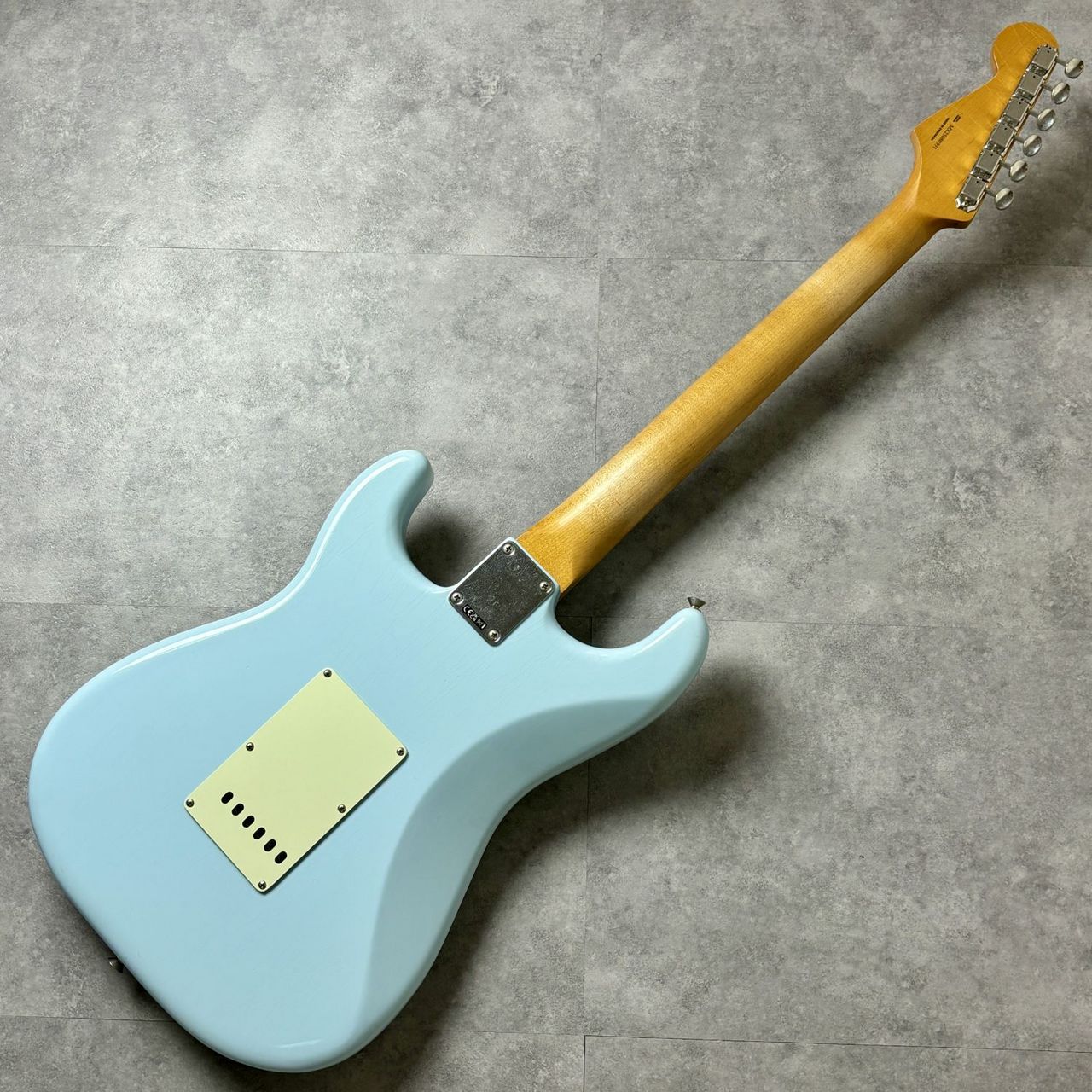 【超軽量】Fender road worn ビンテージ ギター 超軽量】Fender road worn ビンテージ ギター エレクトリック