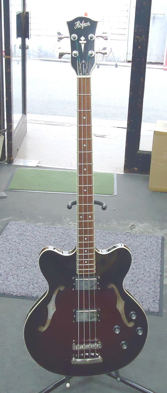 Hofner Verythin Bass CT-Long Scale HCT-500/8-DC セミアコベース