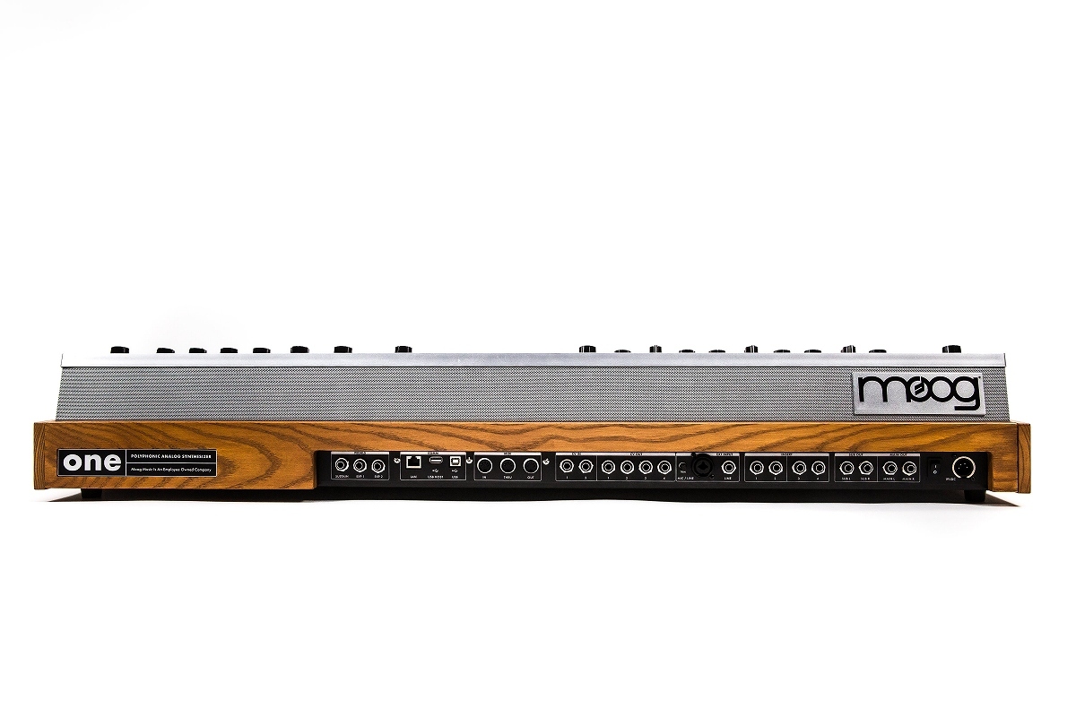 Moog Moog One 16 VOICE アナログシンセサイザー 【渋谷店】（新品