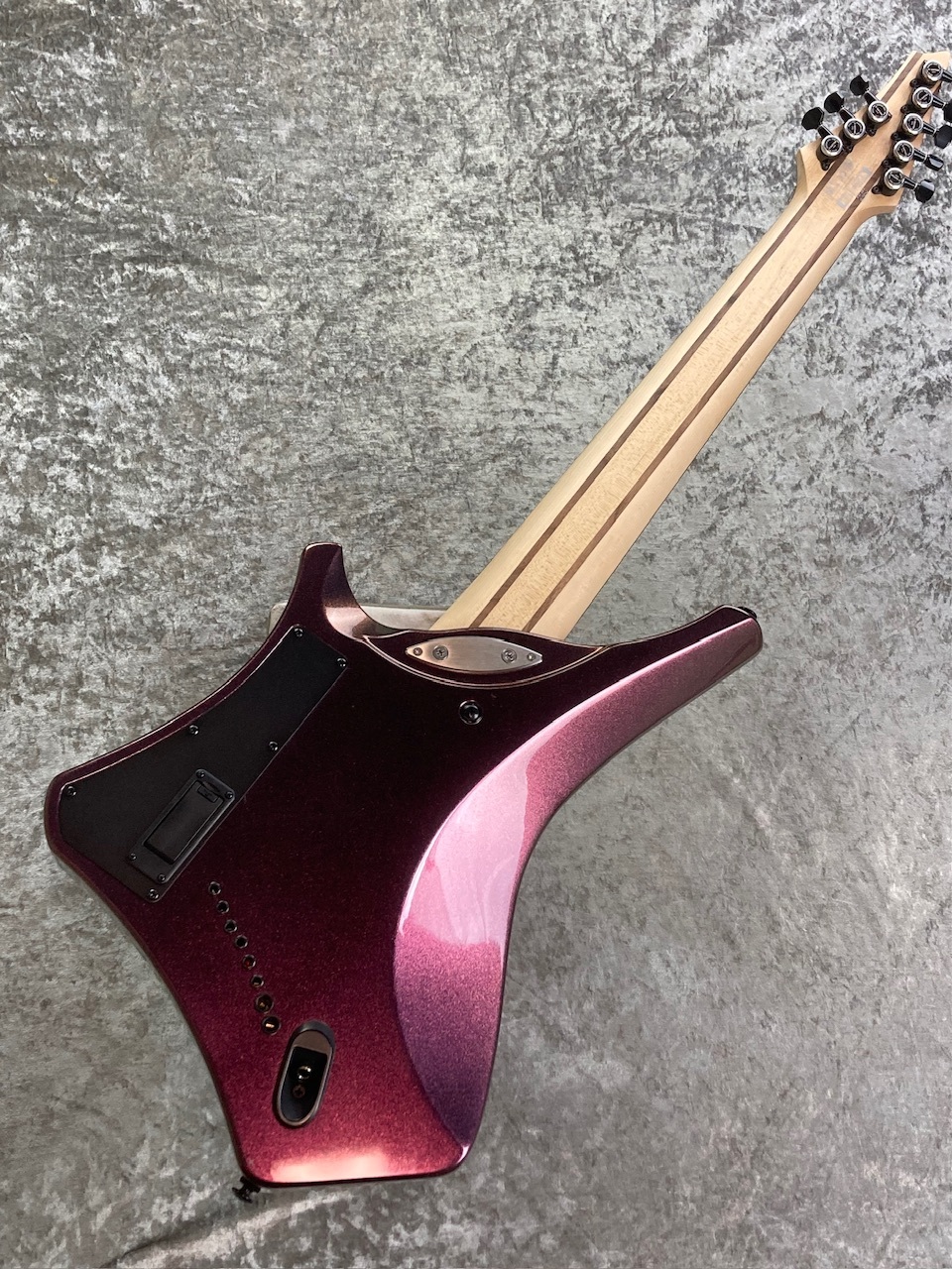 Ibanez A528 