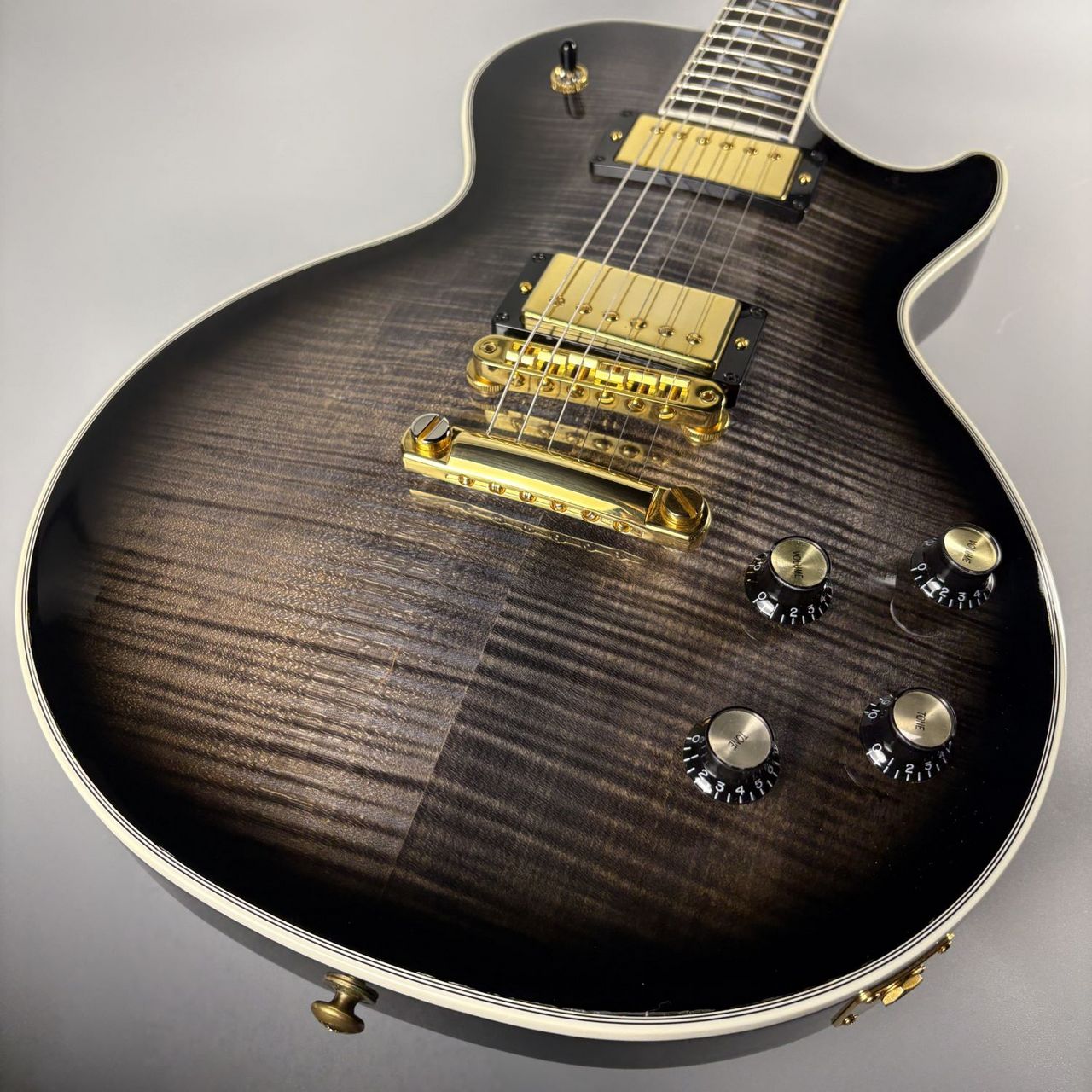 Gibson 中古Les Paul Supreme Translucent Ebony Burst【現物画像