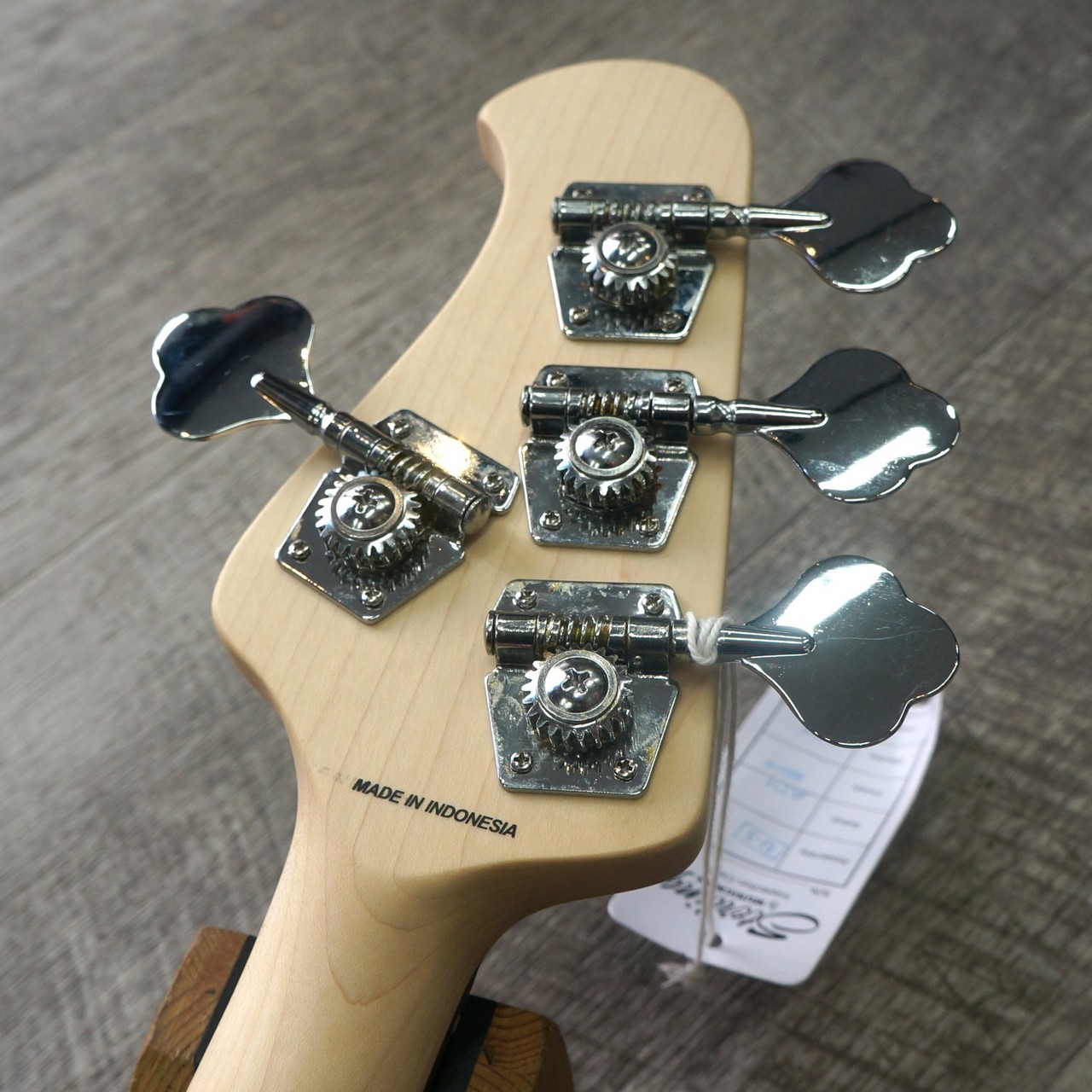 Sterling by MUSIC MAN S.U.B. Series Ray4(Pueblo Pink)（新品