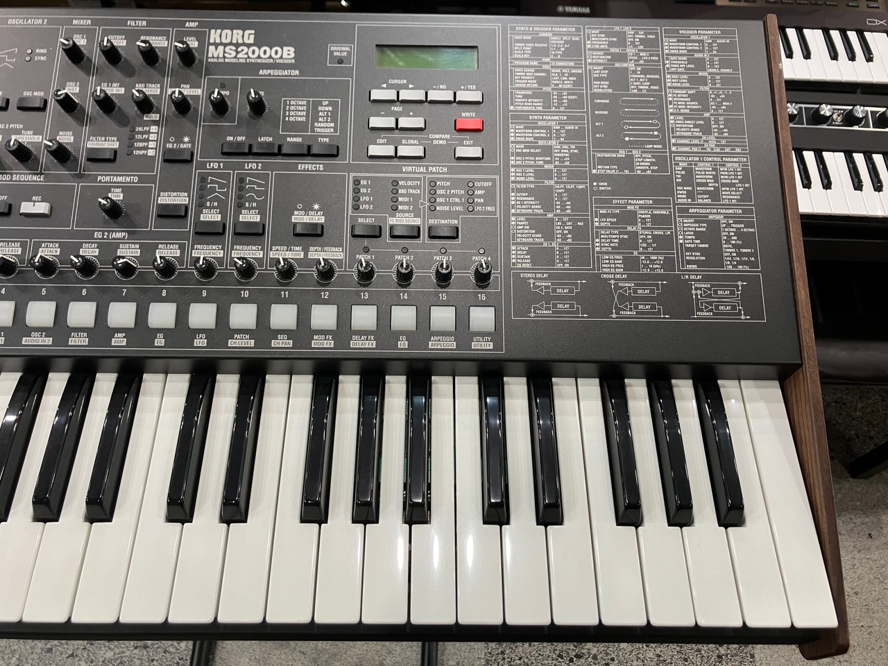 【名入れ無料】 KORG MS-2000B 美品中古 【ローン分割手数料0%(12回まで)対象 鍵盤楽器